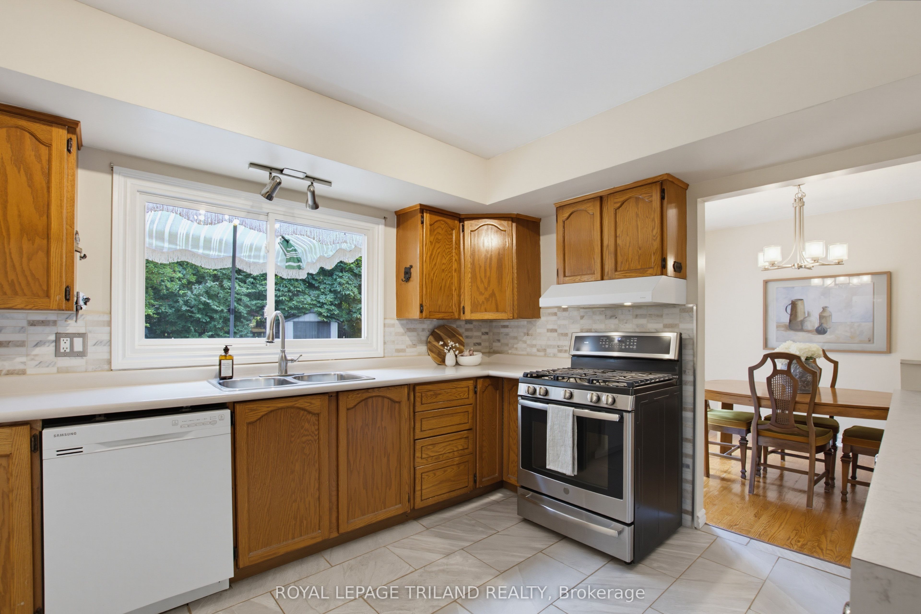 203 Tavistock Road Property Photo 15