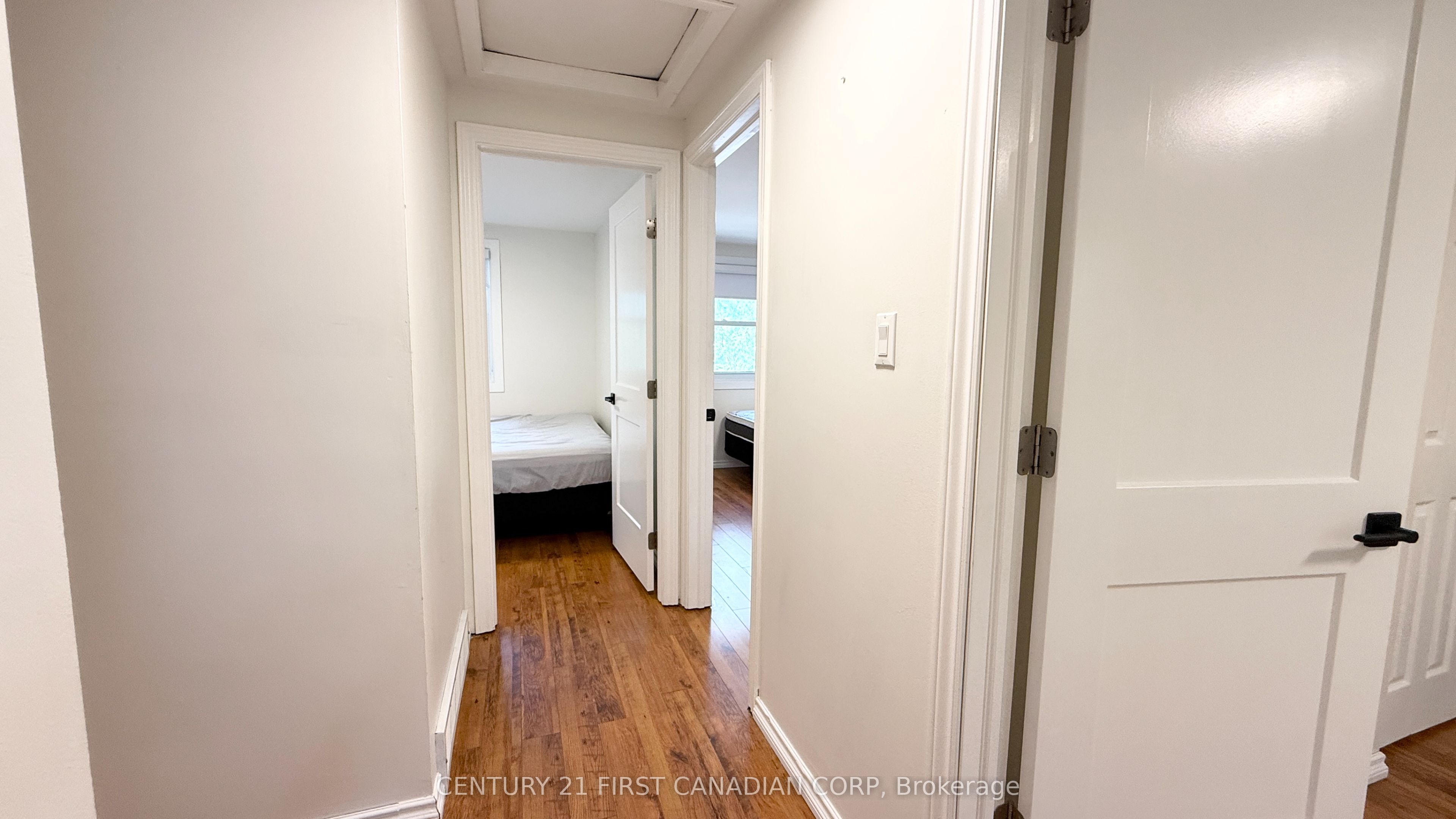 453 Castlegrove Boulevard Upper Property Photo 18