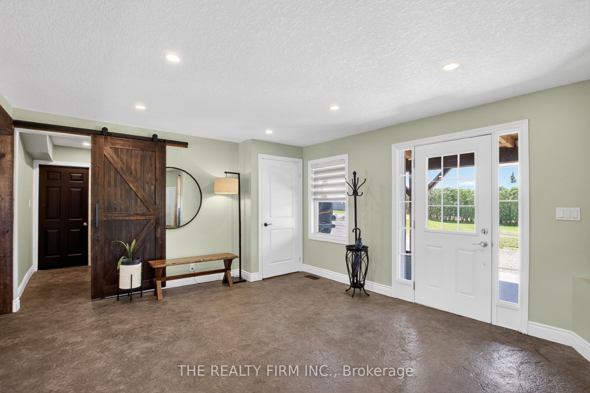 51247 Yorke Line Property Photo 5