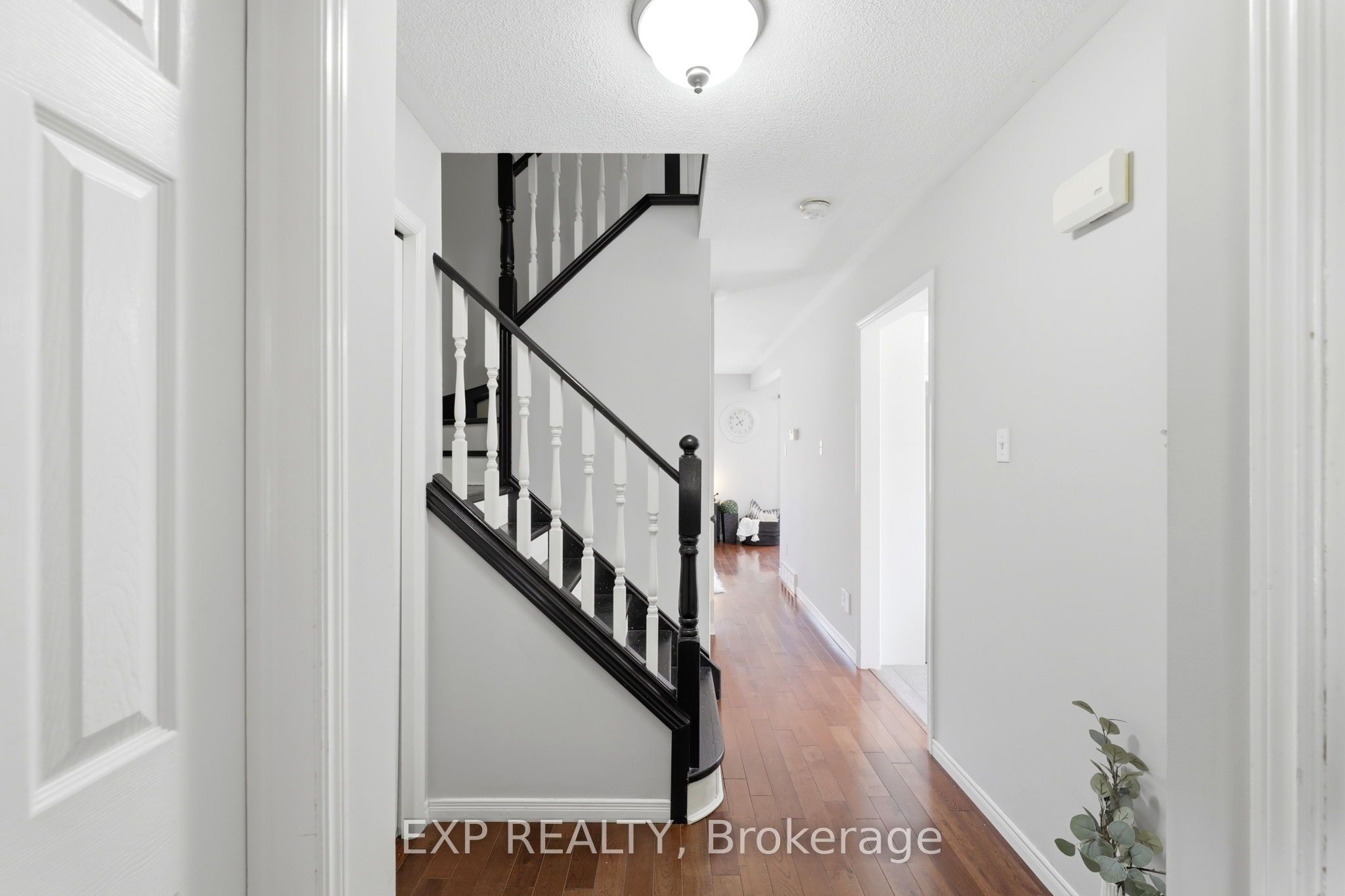 111 Gerald Crescent Property Photo 5