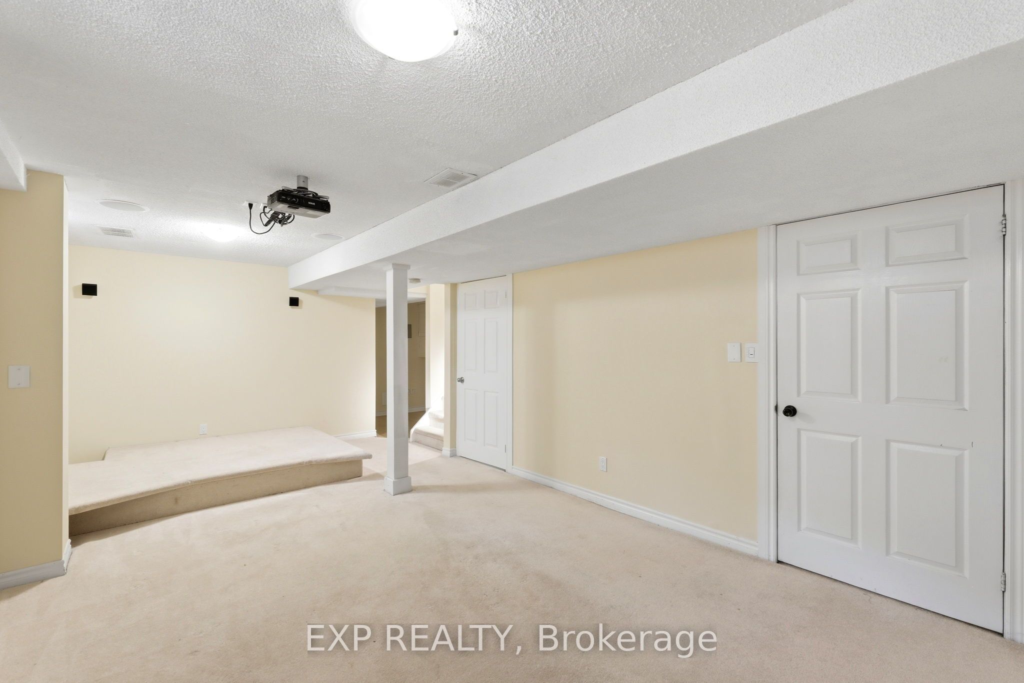 111 Gerald Crescent Property Photo 35