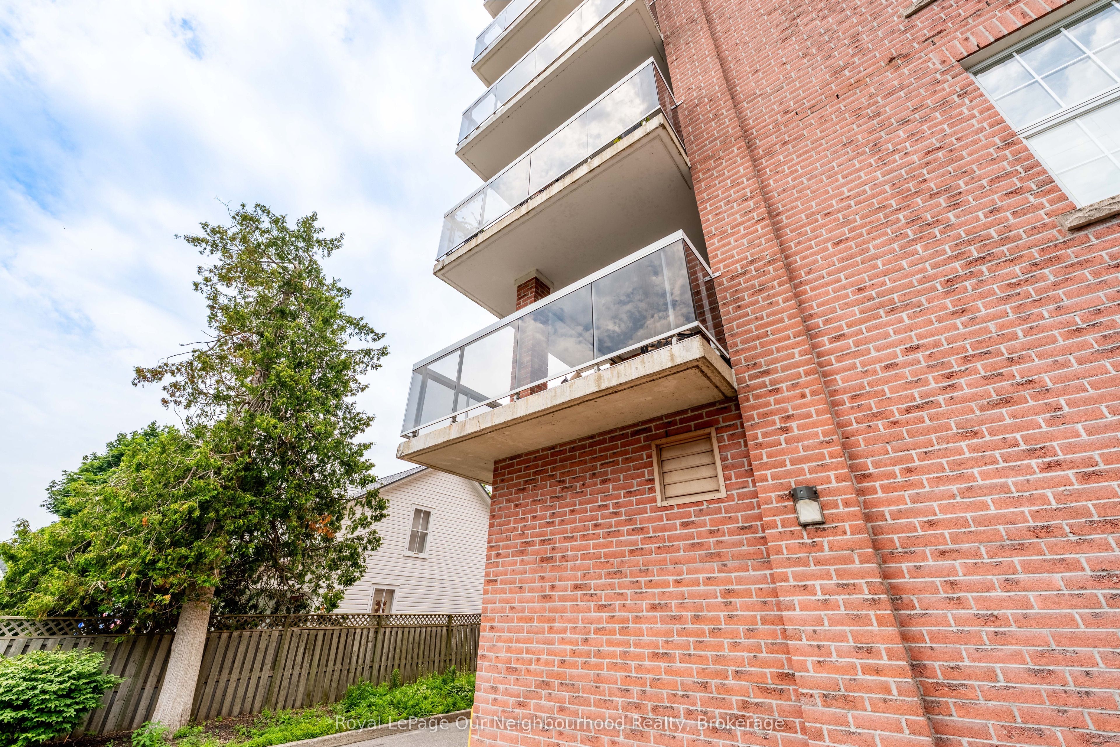 130 Queen Street 2a Property Photo 33