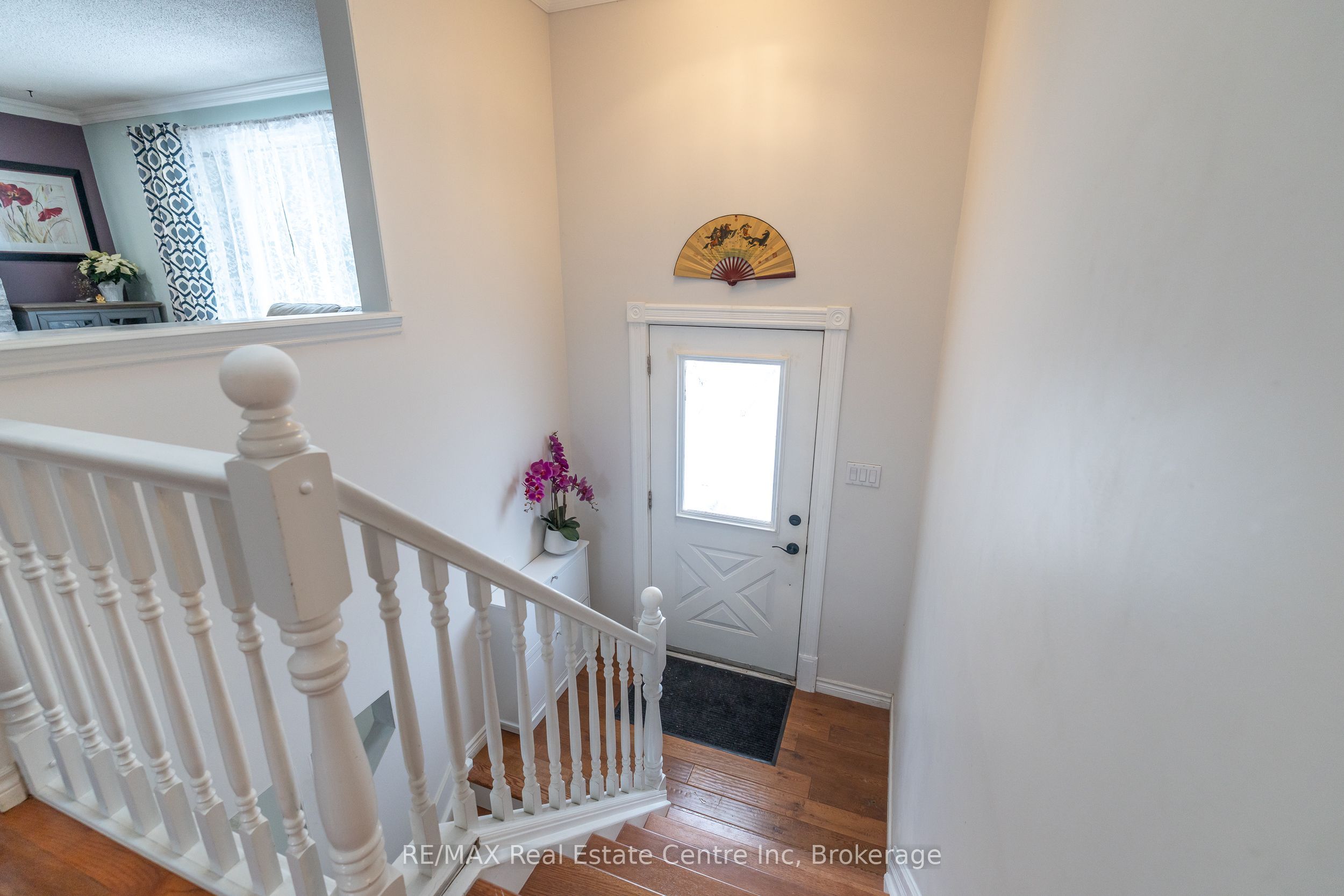 7730 Sixth Line Property Photo 8