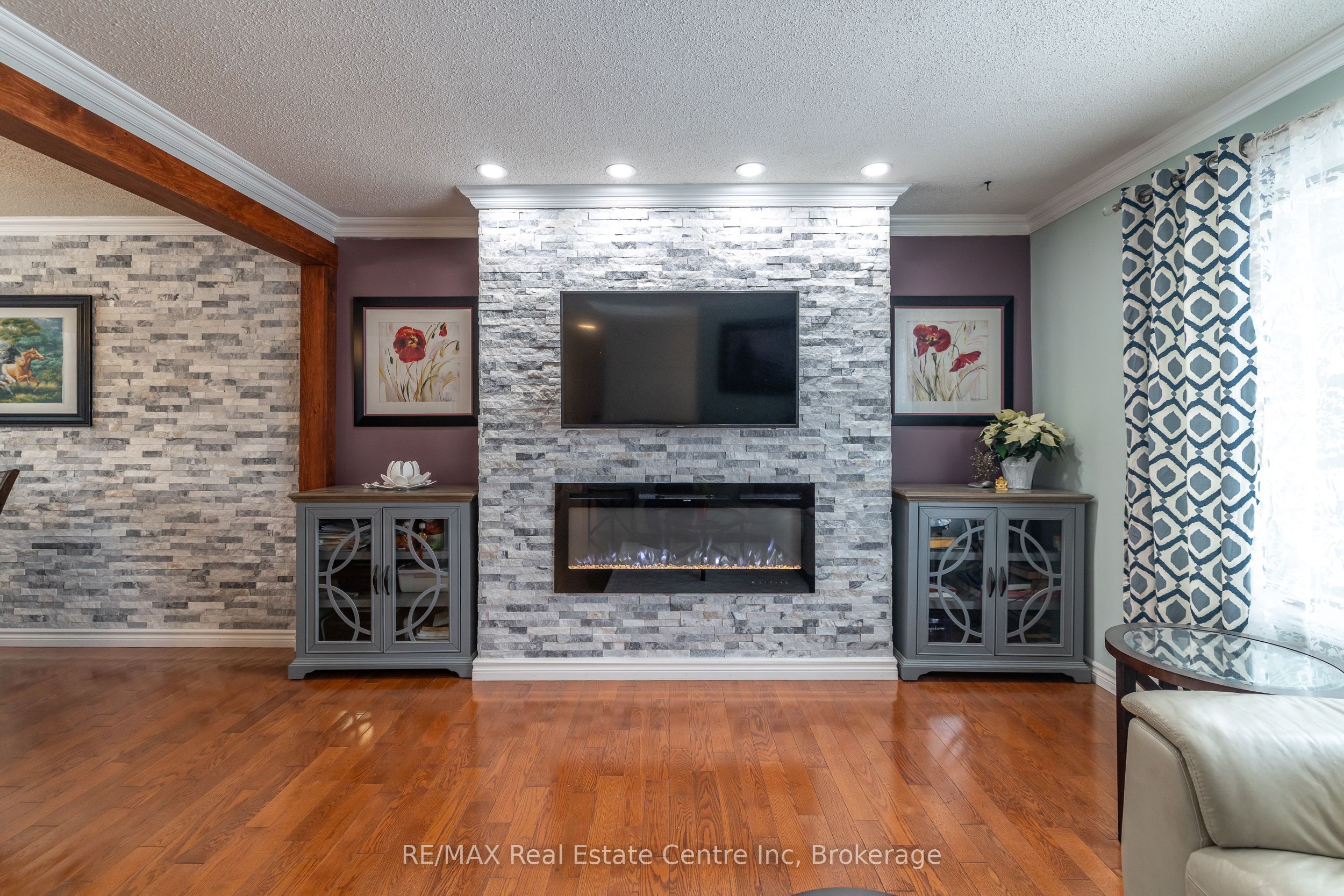 7730 Sixth Line Property Photo 13