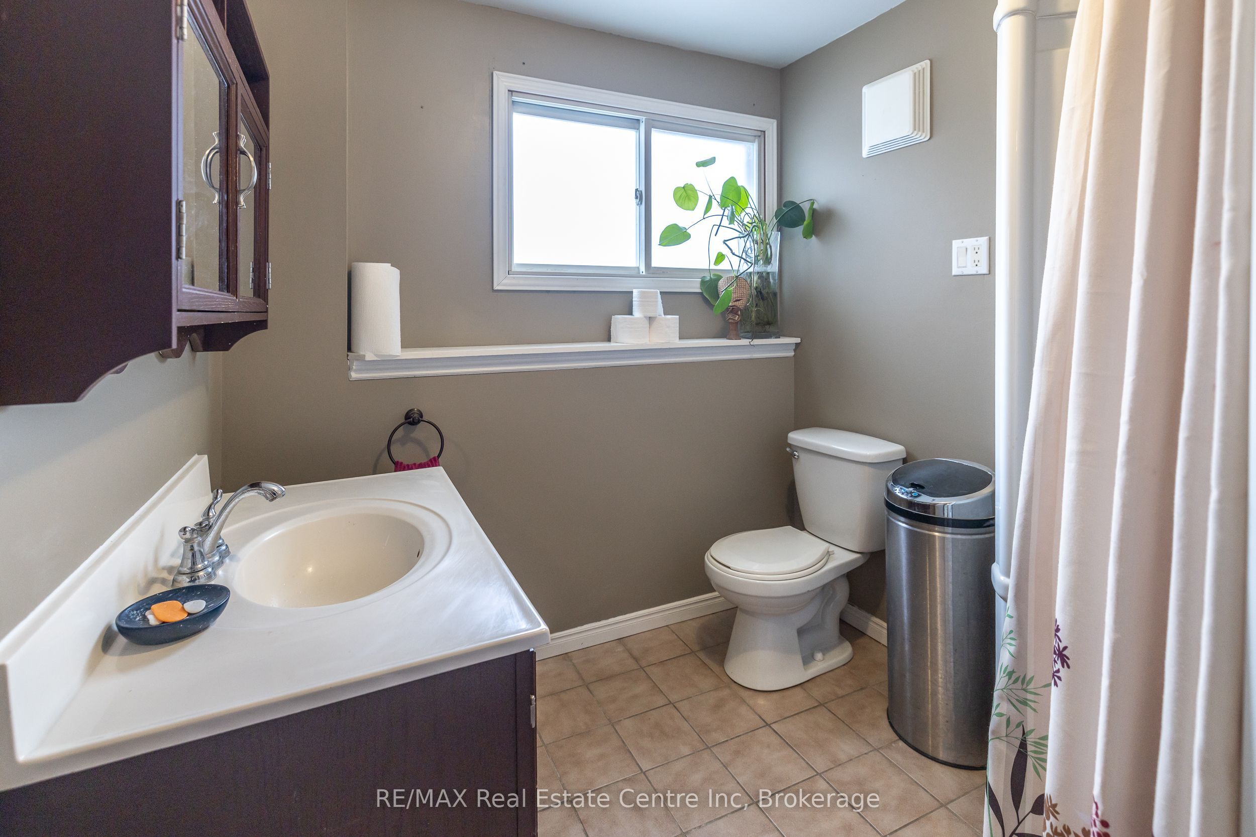 7730 Sixth Line Property Photo 28