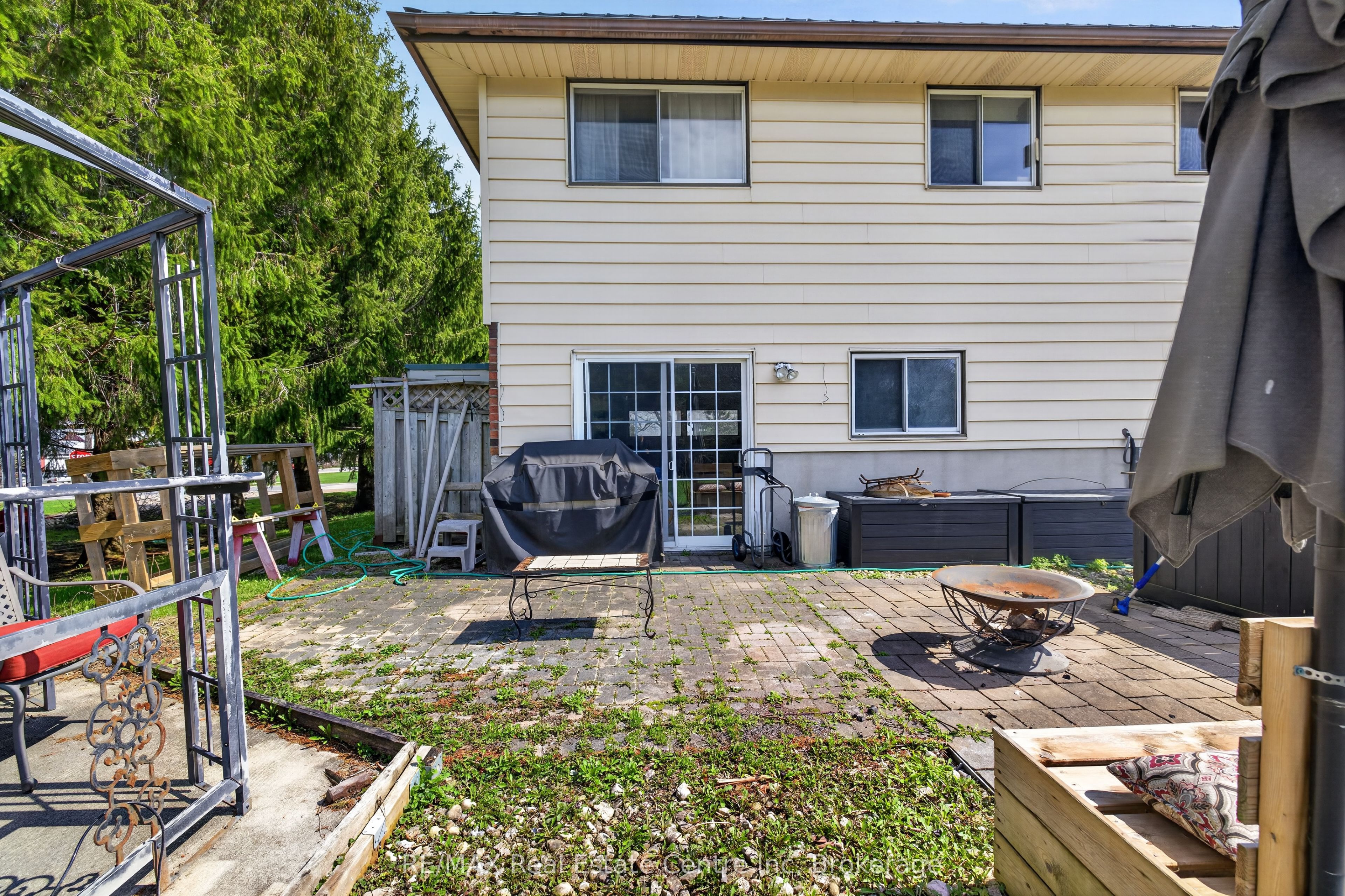 7730 Sixth Line Property Photo 35