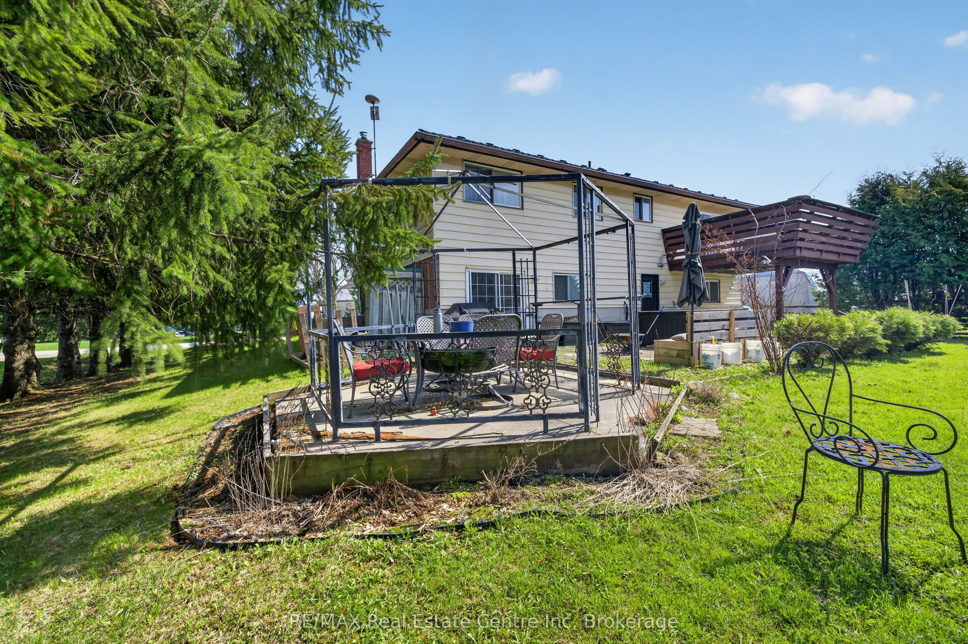 7730 Sixth Line Property Photo 37