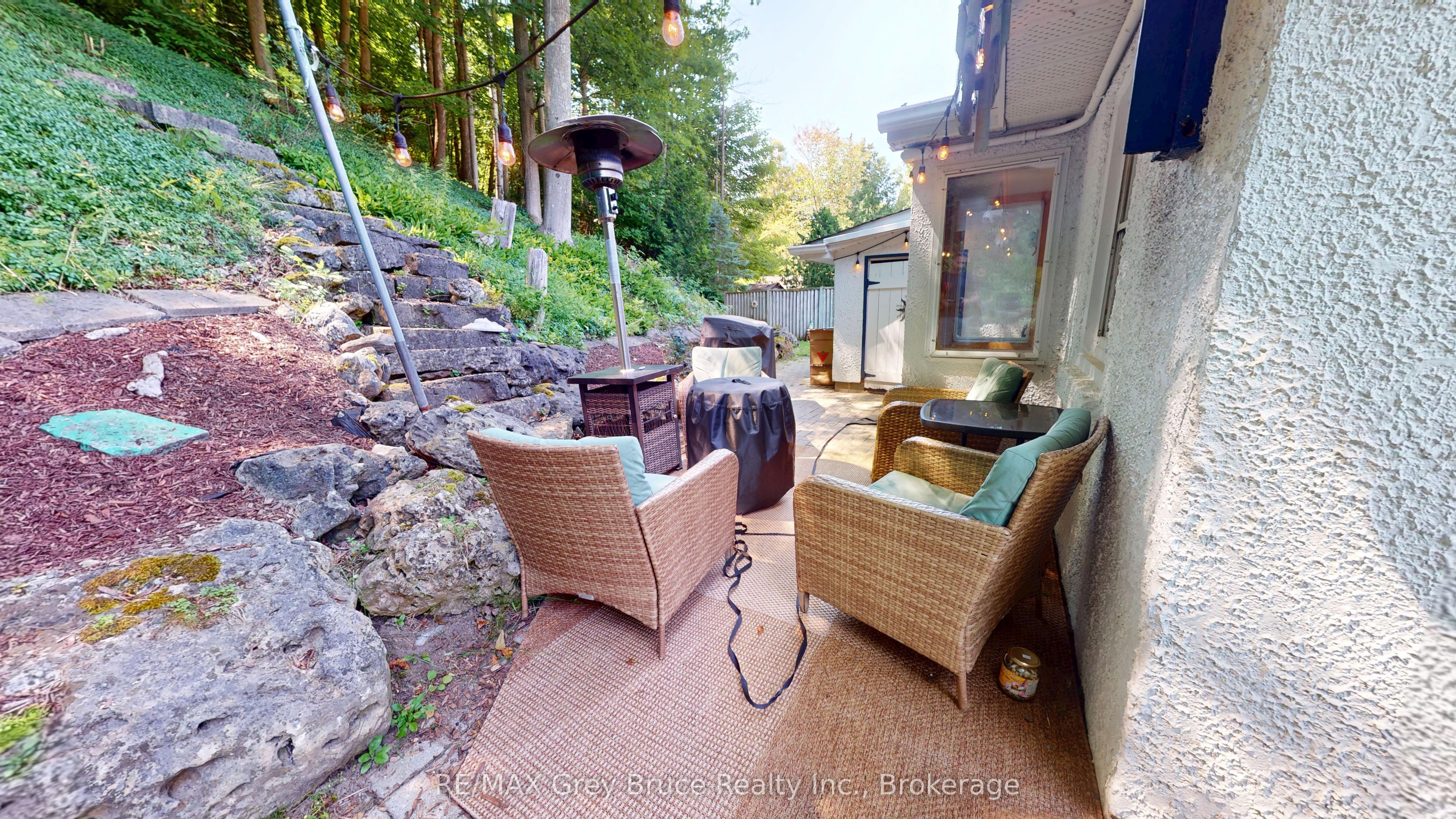 250 2nd Avenue E Property Photo 10