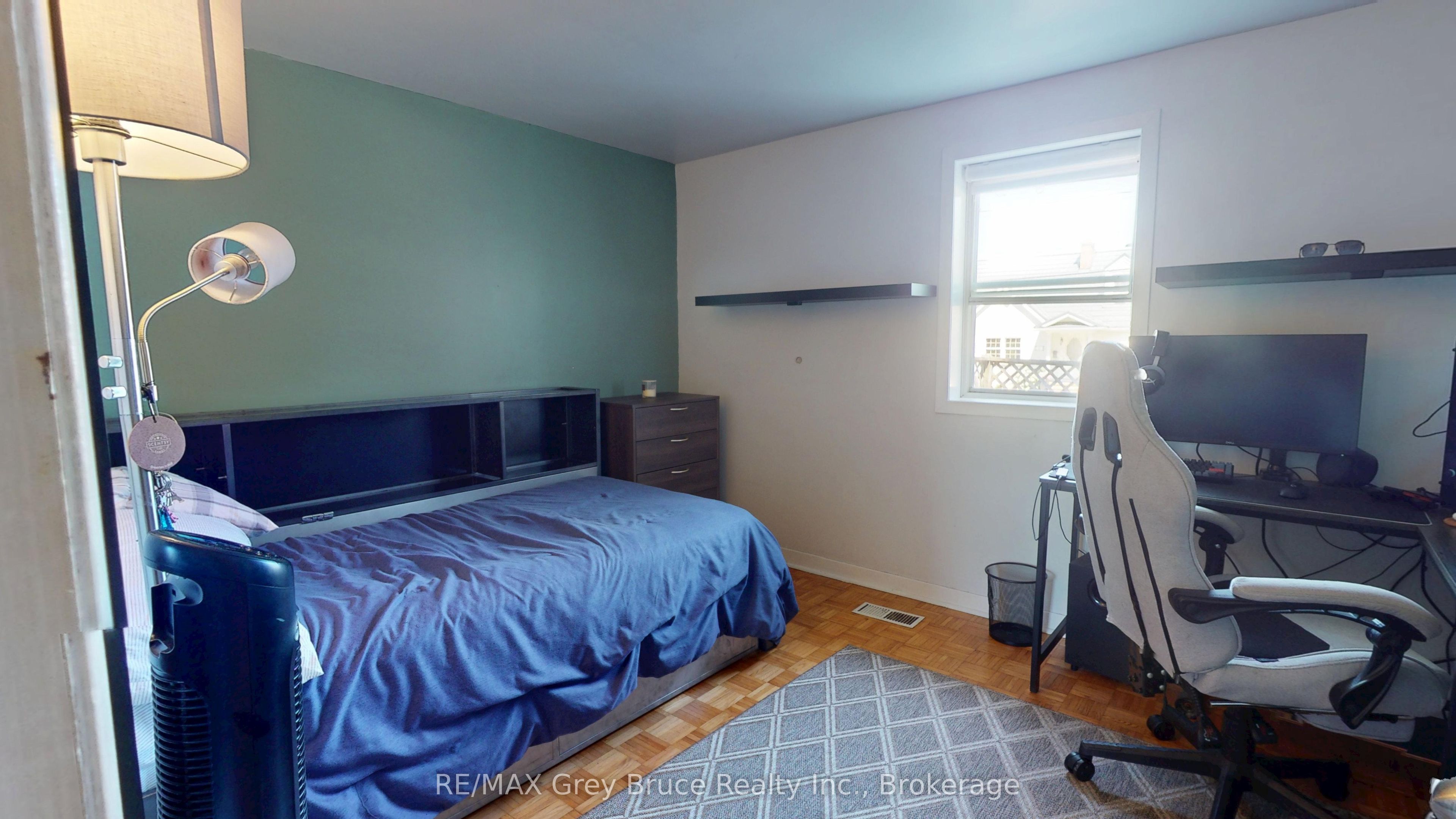 250 2nd Avenue E Property Photo 30