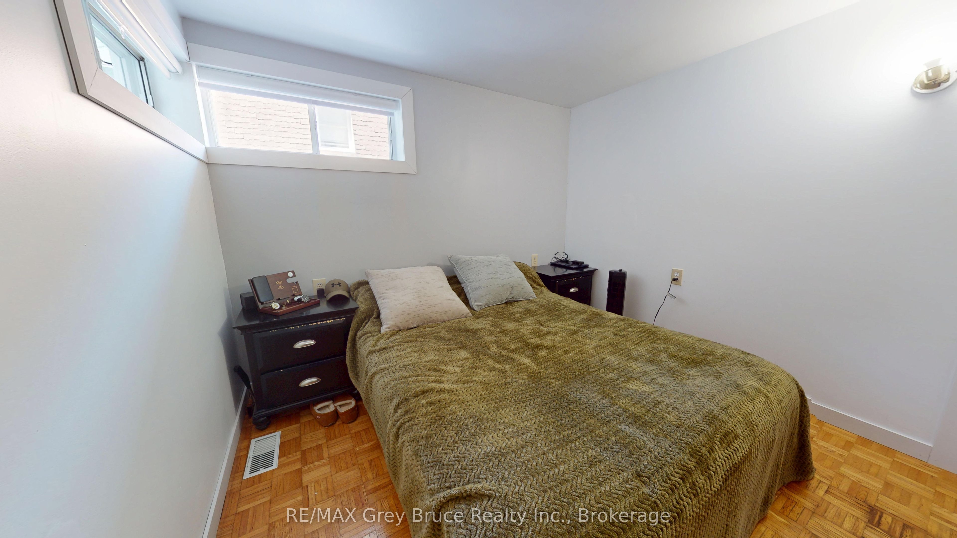 250 2nd Avenue E Property Photo 34