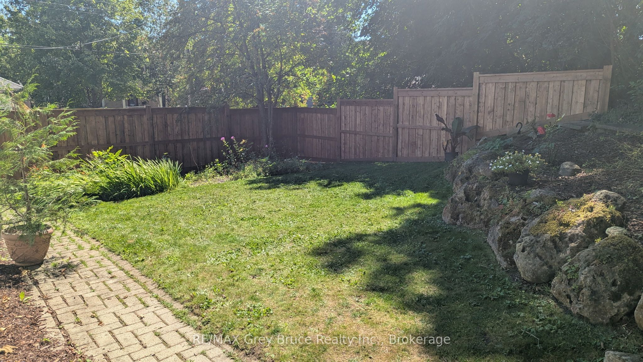 250 2nd Avenue E Property Photo 40