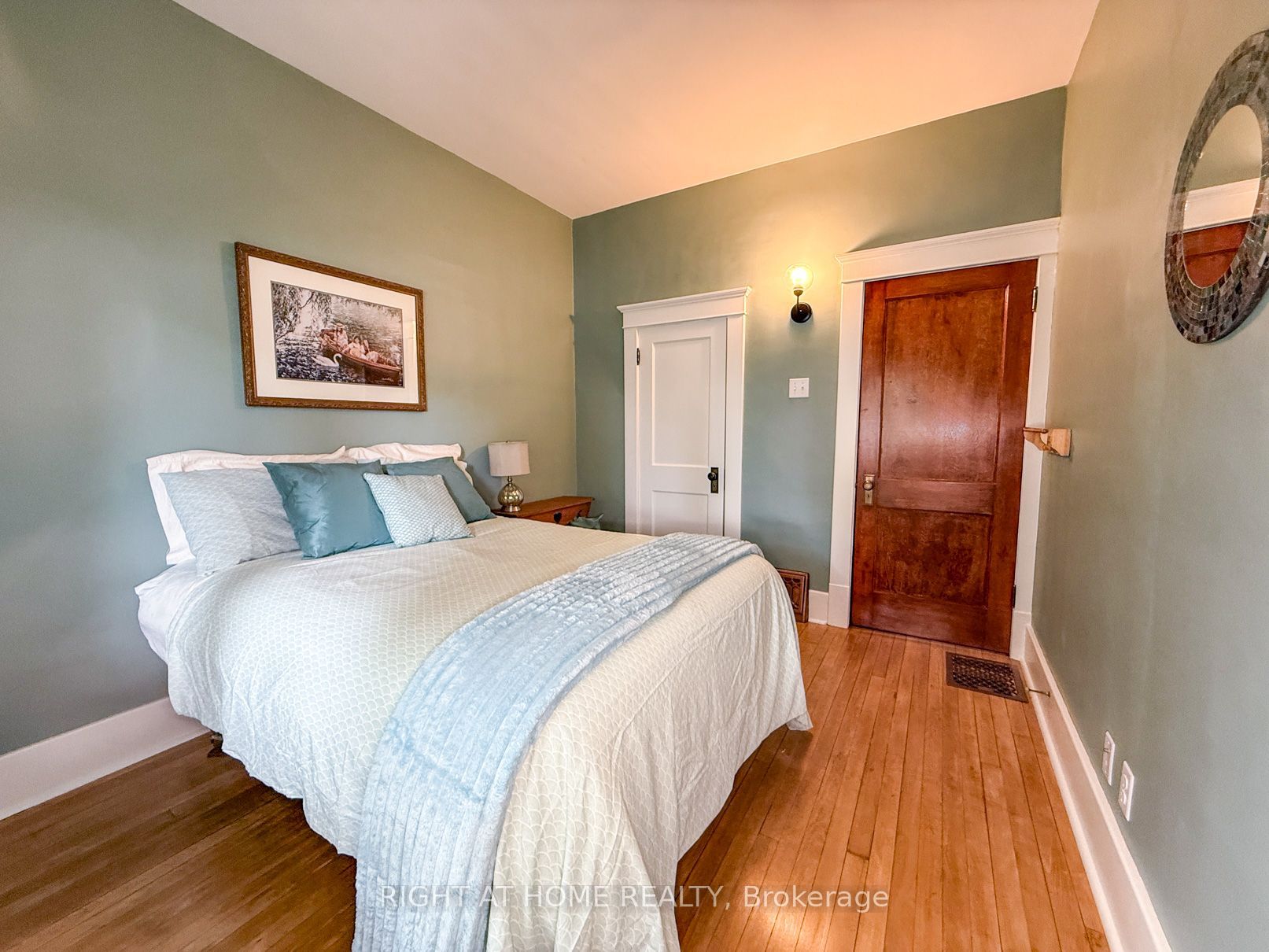 114 N College Avenue Property Photo 11