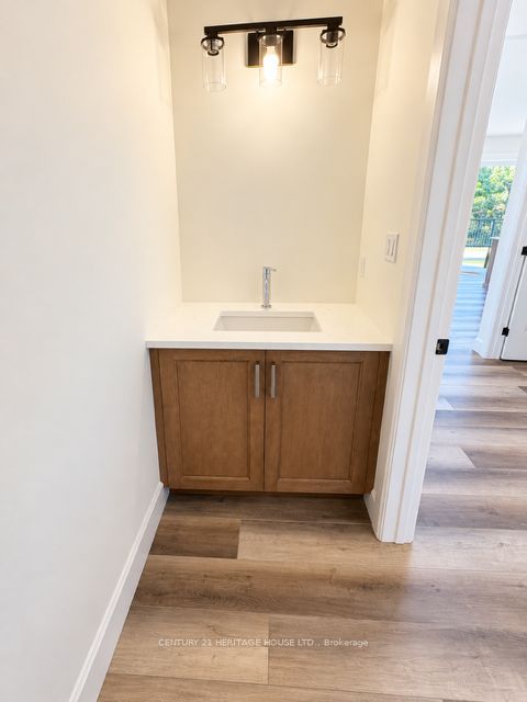 134 Aspen Parkway W Property Photo 6