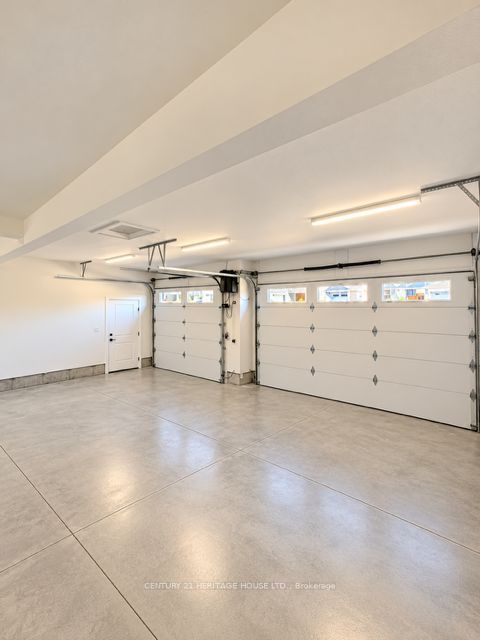134 Aspen Parkway W Property Photo 14