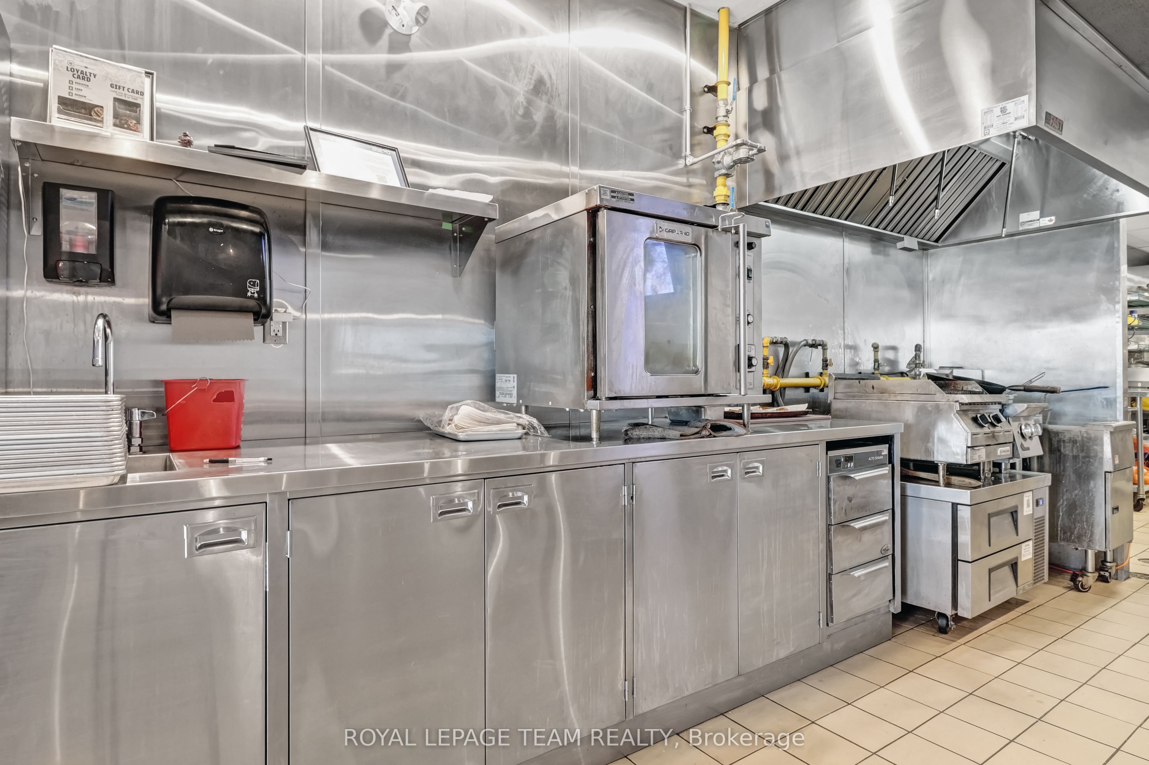 1861 Robertson Road Property Photo 11