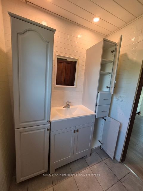 63 Dolphin Street Property Photo 6