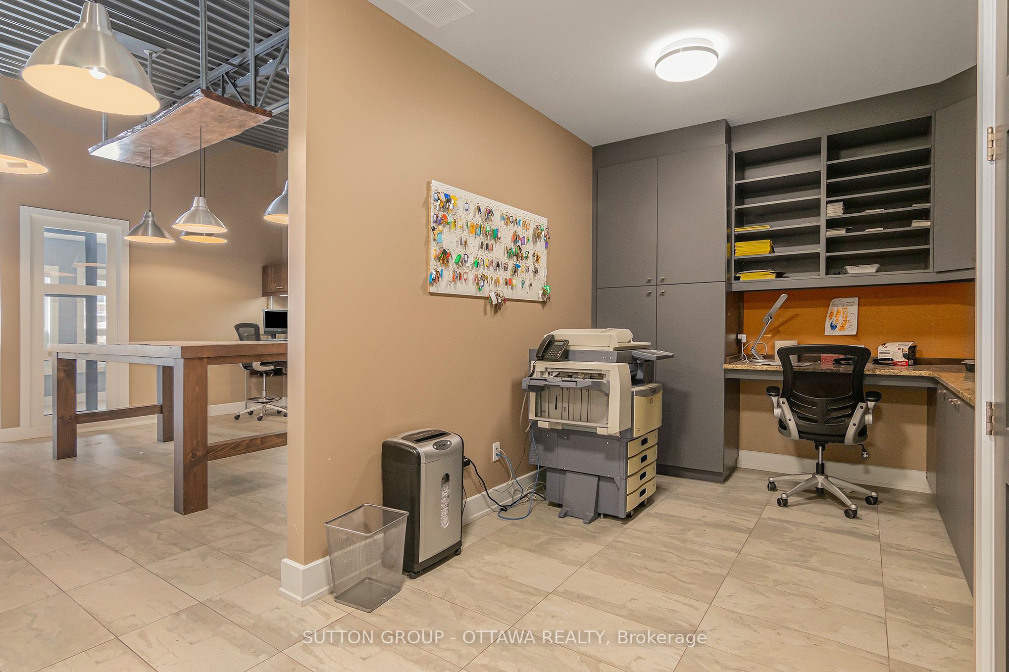 2285 St Laurent Boulevard D19 Property Photo 12