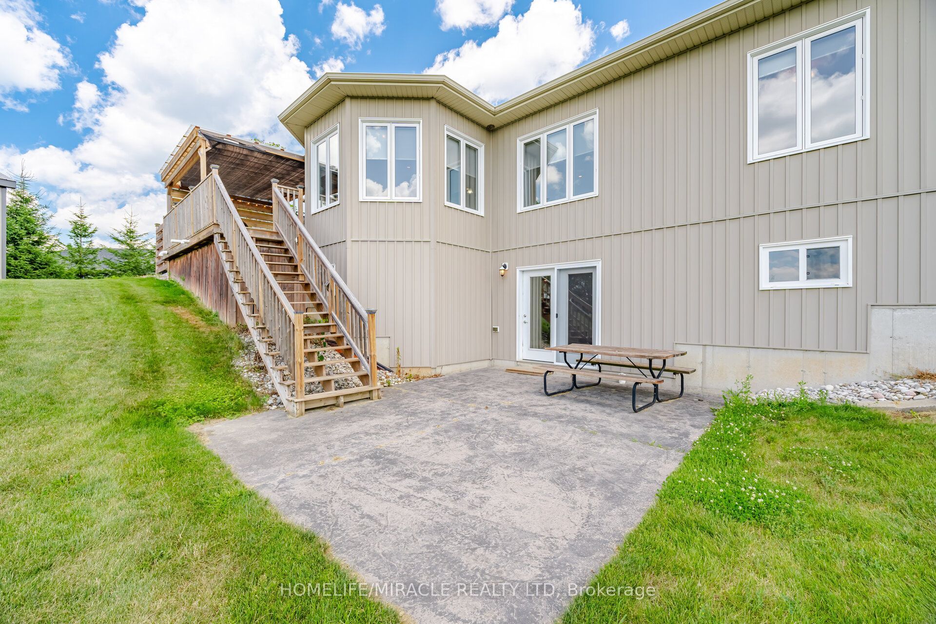 112060 11th Line Property Photo 38