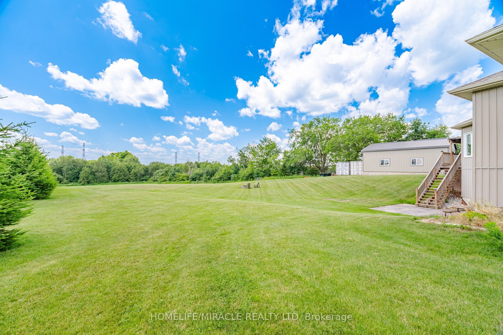112060 11th Line Property Photo 40