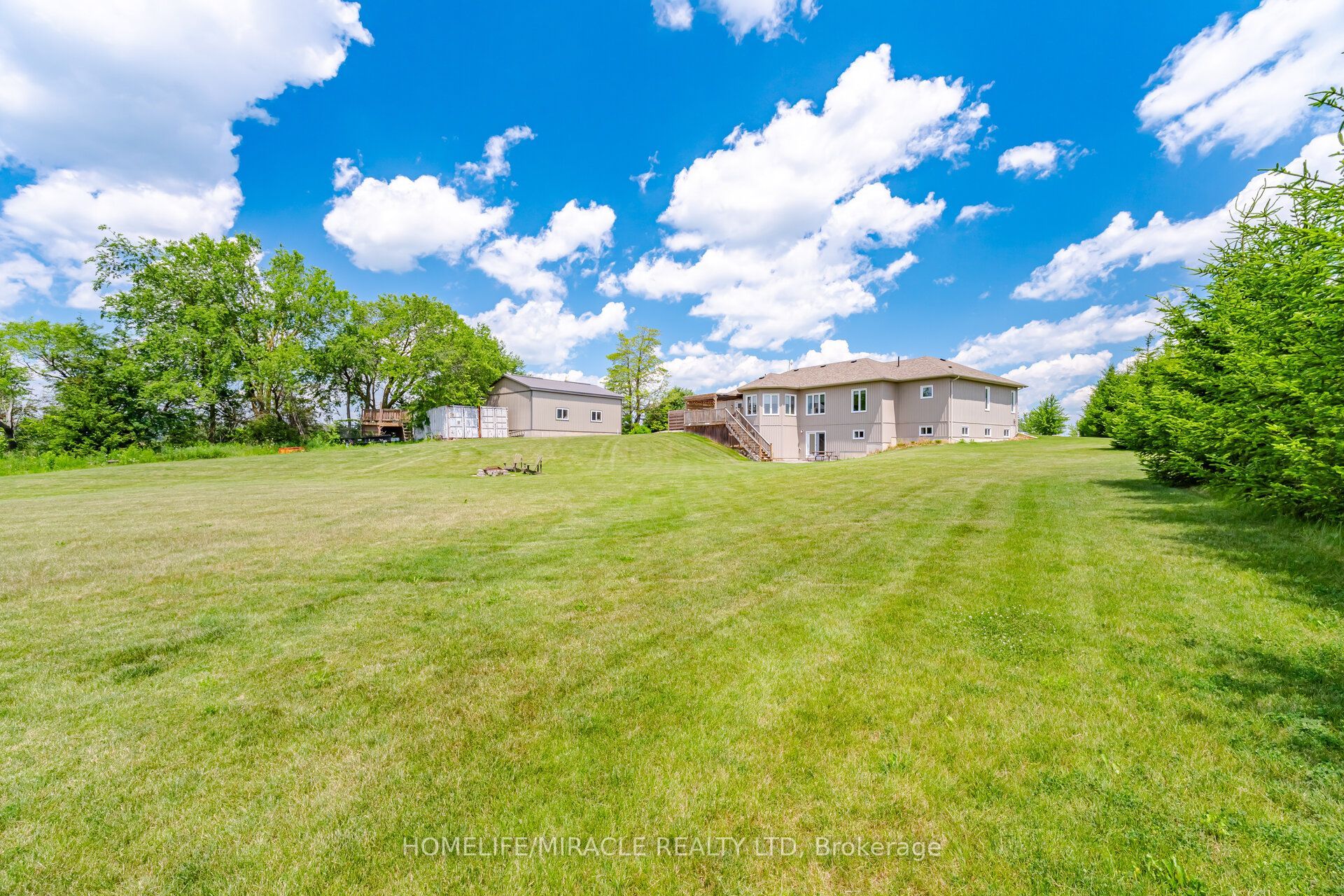 112060 11th Line Property Photo 42