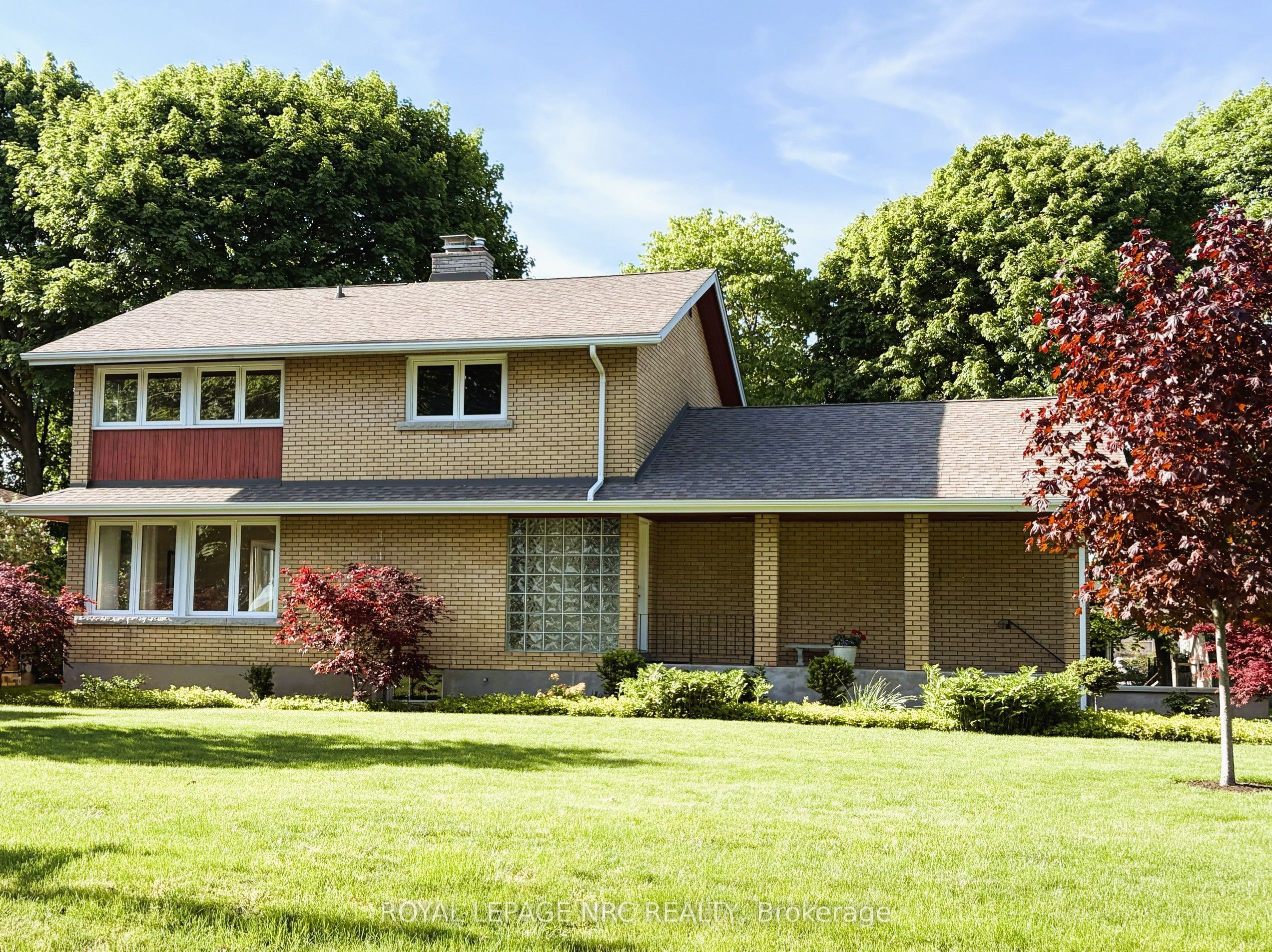24 Tennessee Avenue Property Photo 2