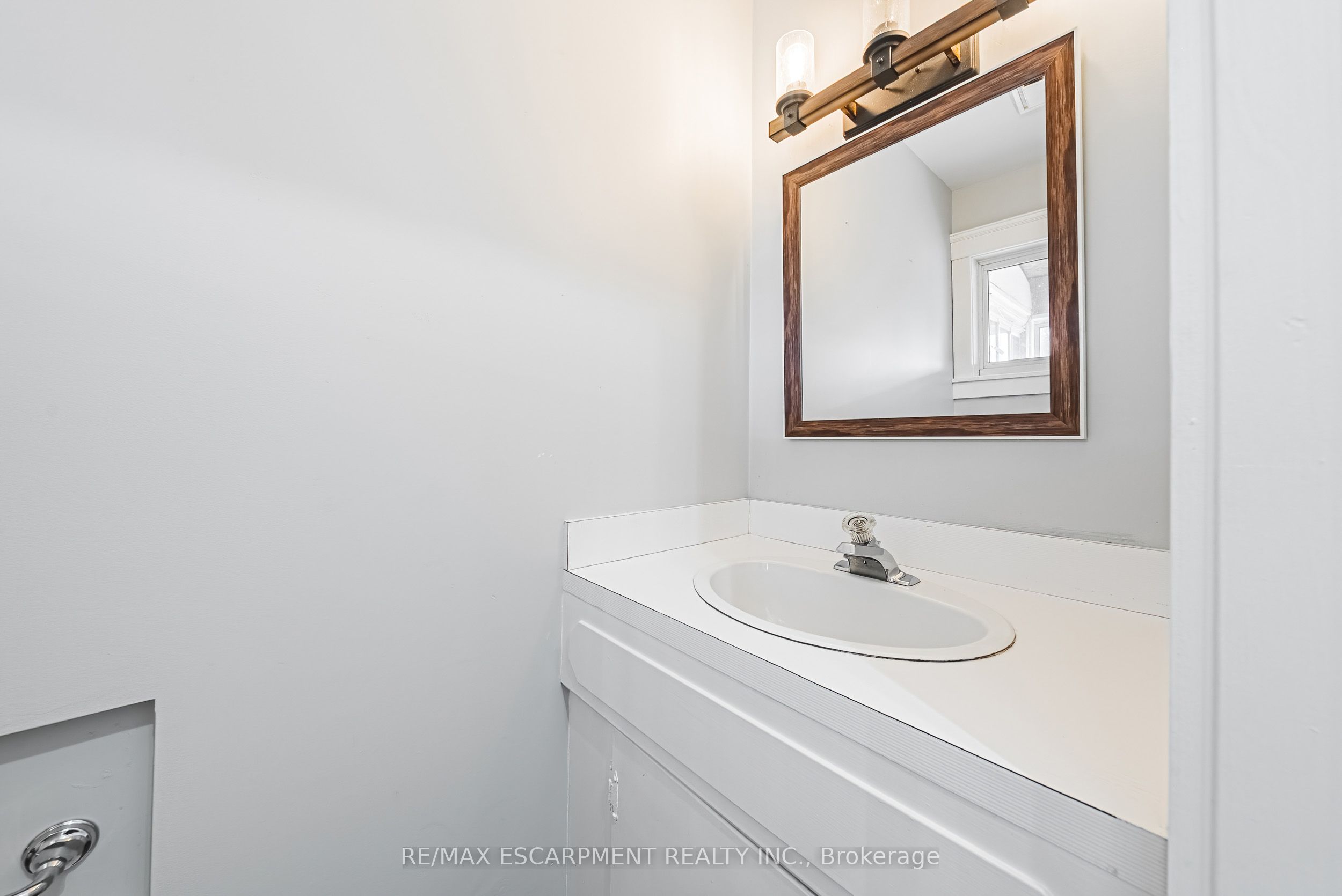 1292 Glancaster Road Property Photo 14
