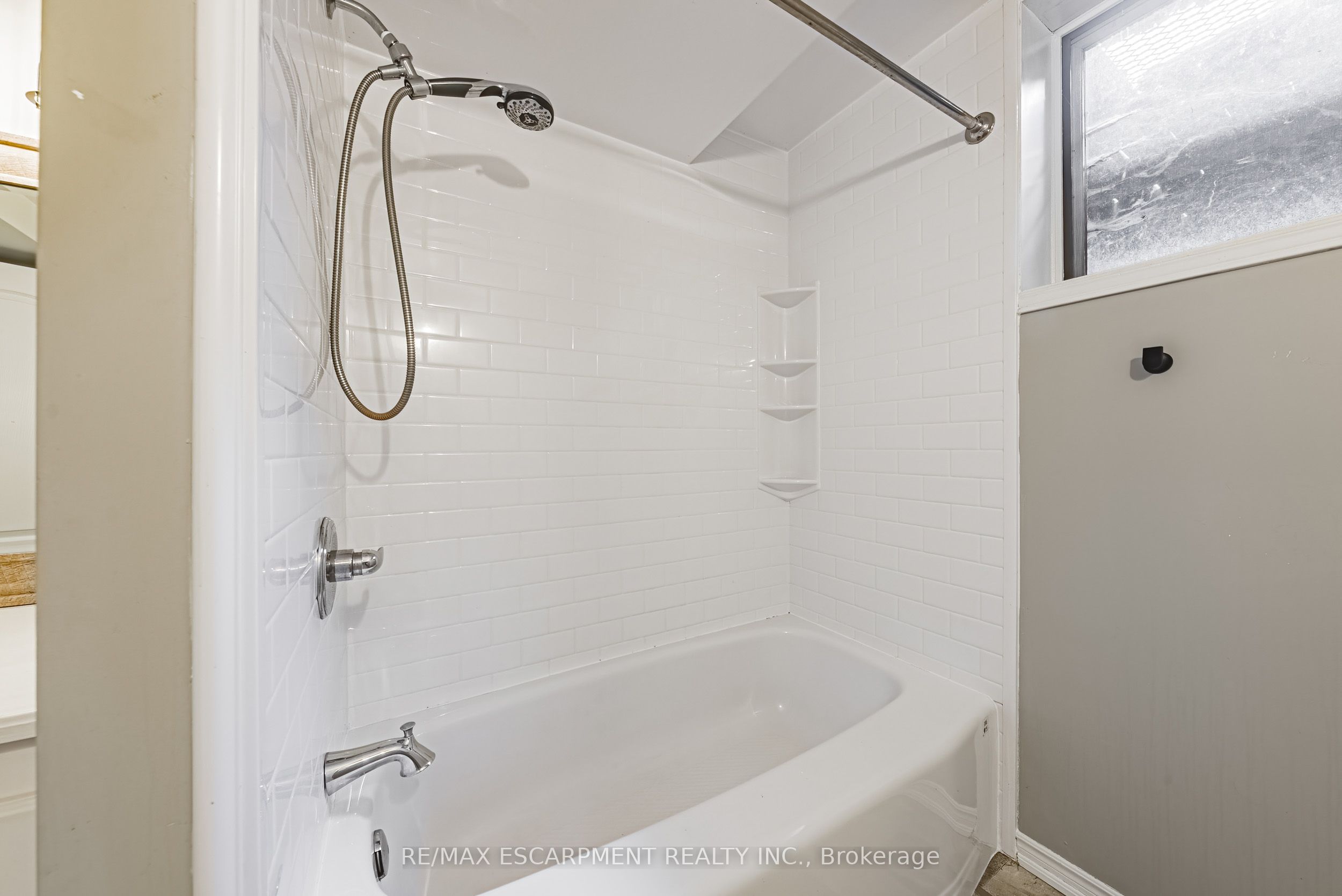 1292 Glancaster Road Property Photo 32