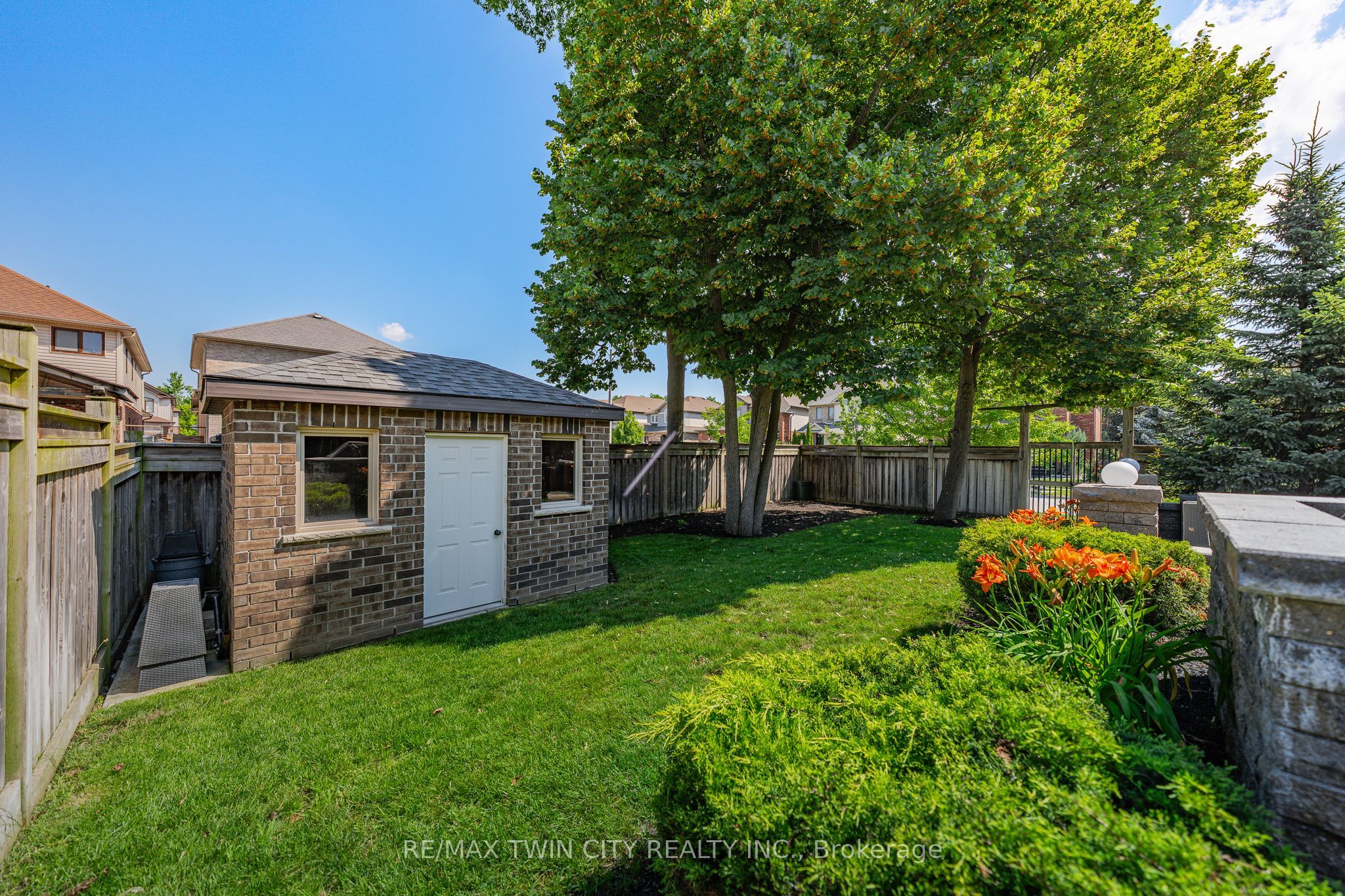 101 Fitzgerald Drive Property Photo 45
