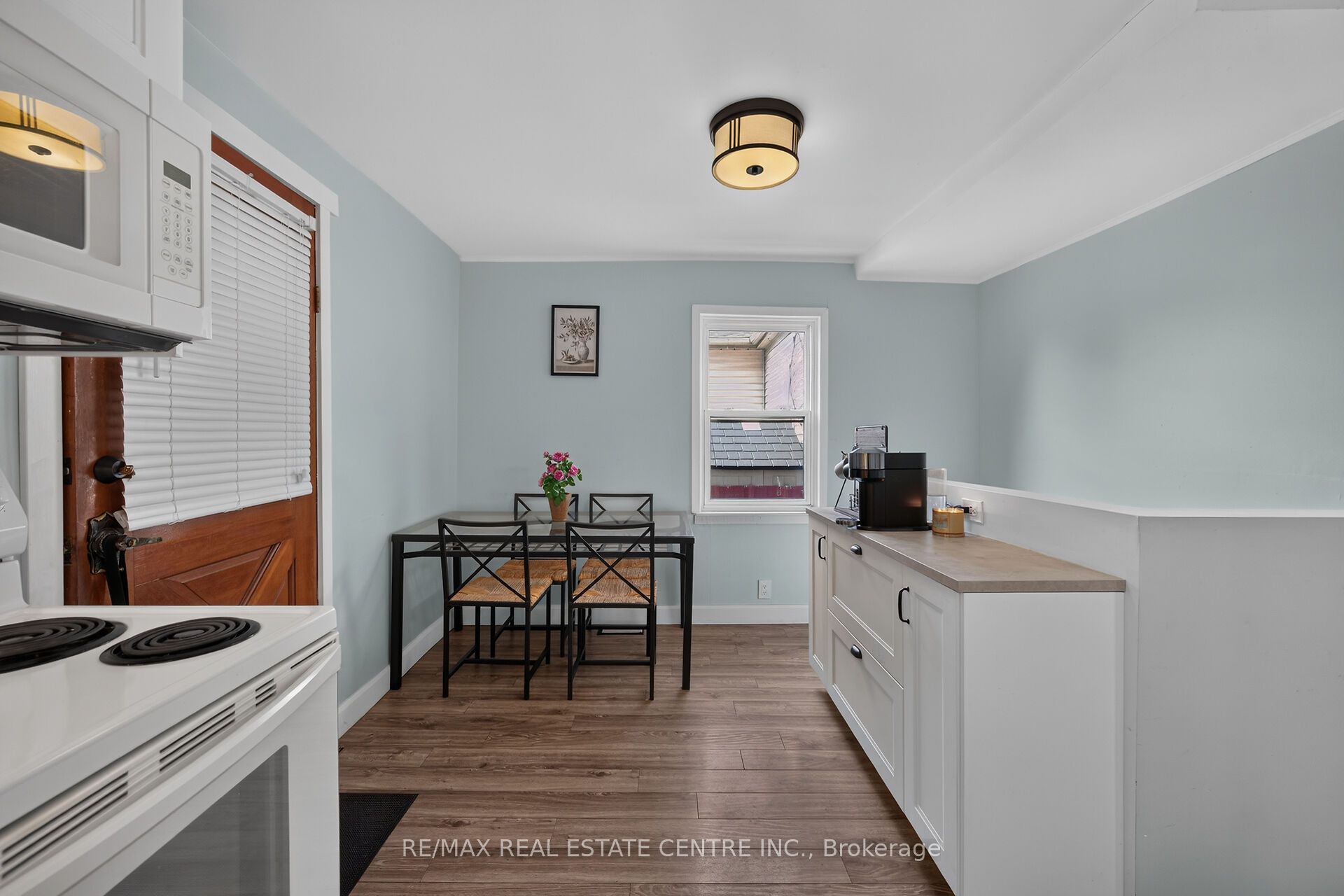 220 Paling Avenue Property Photo 13