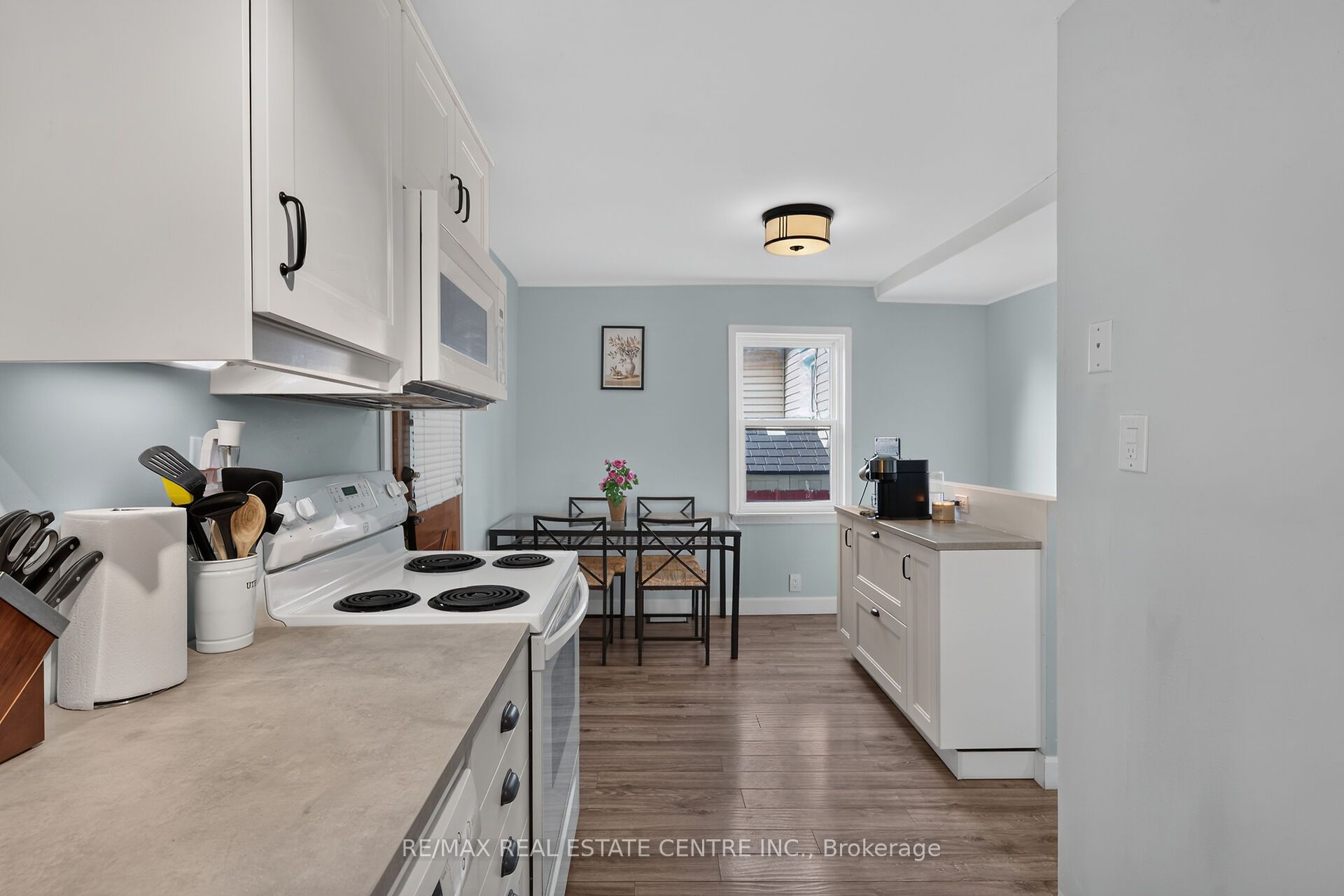 220 Paling Avenue Property Photo 19