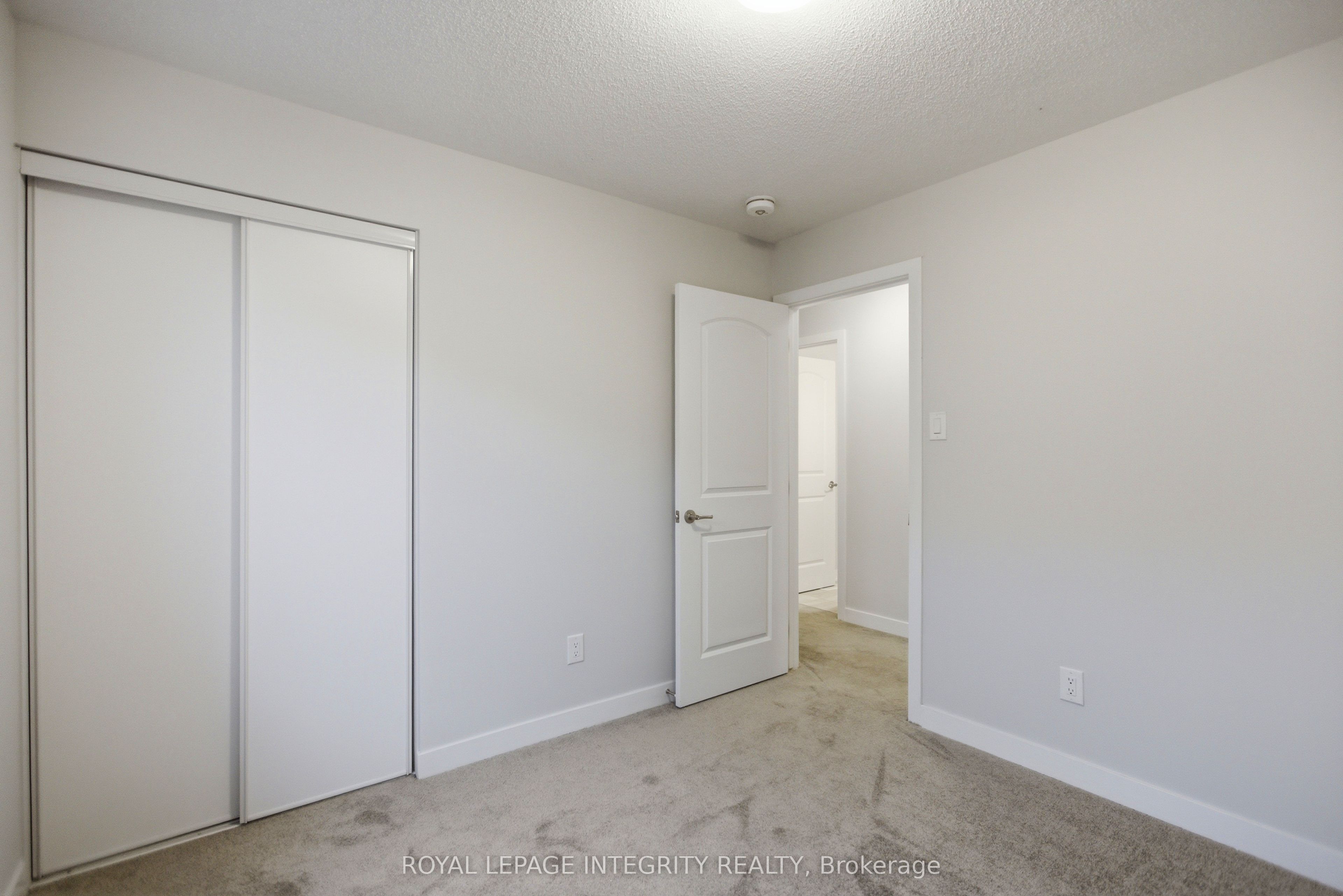 302 Parnian Private Property Photo 20