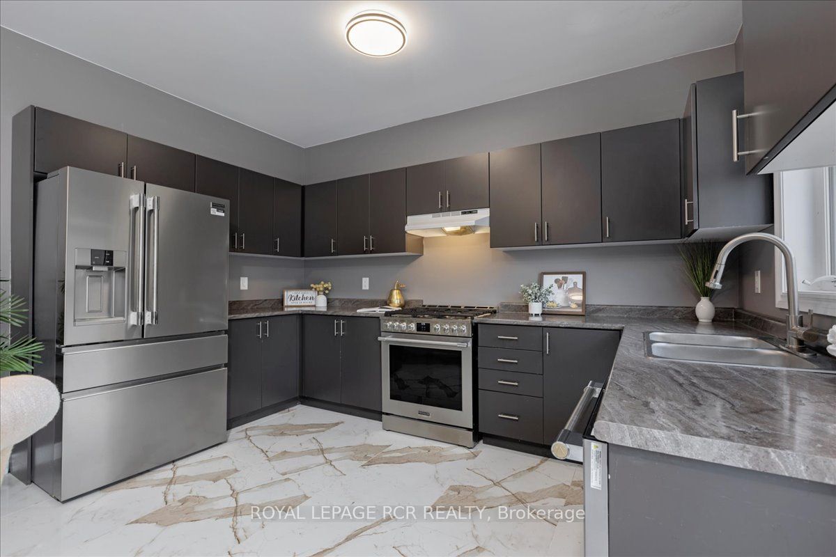 196 Werry Avenue Property Photo 11