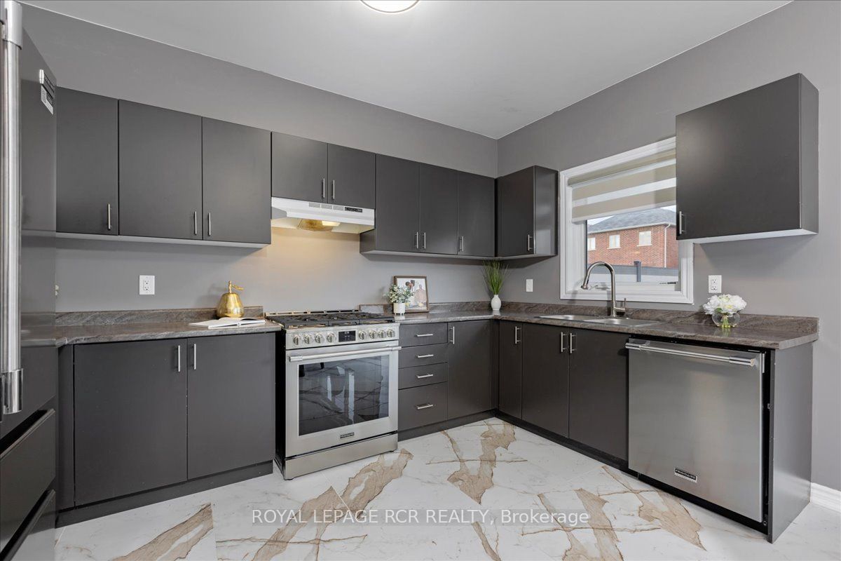 196 Werry Avenue Property Photo 12