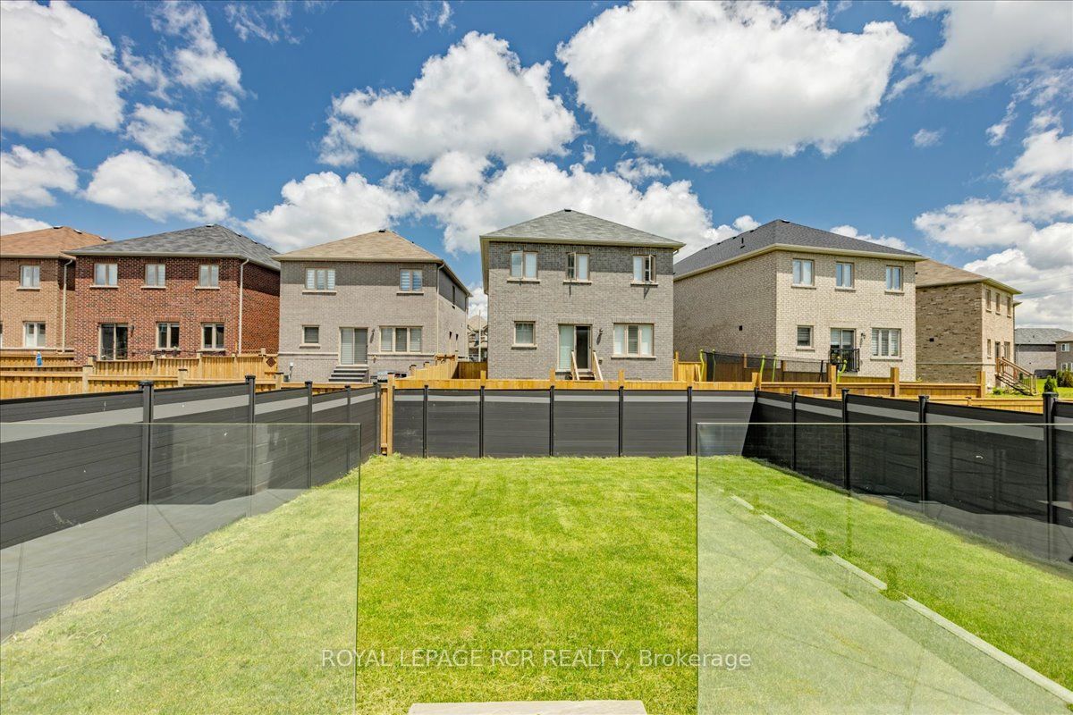 196 Werry Avenue Property Photo 28