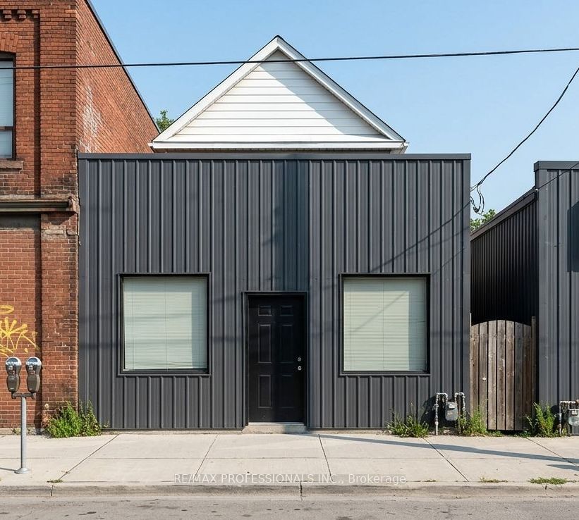 759 Barton Street E # Main Property Photo 1