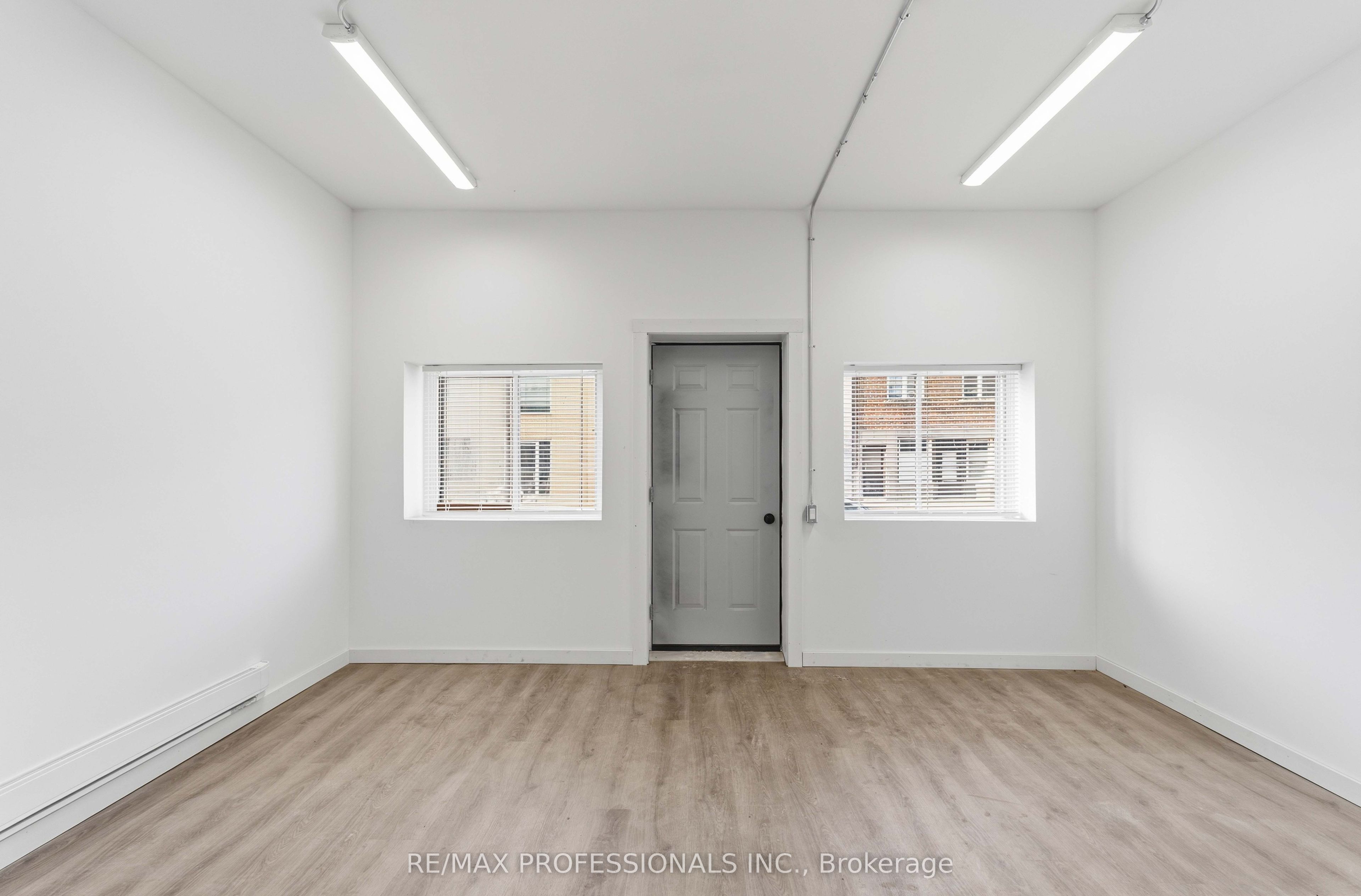 759 Barton Street E # Main Property Photo 2
