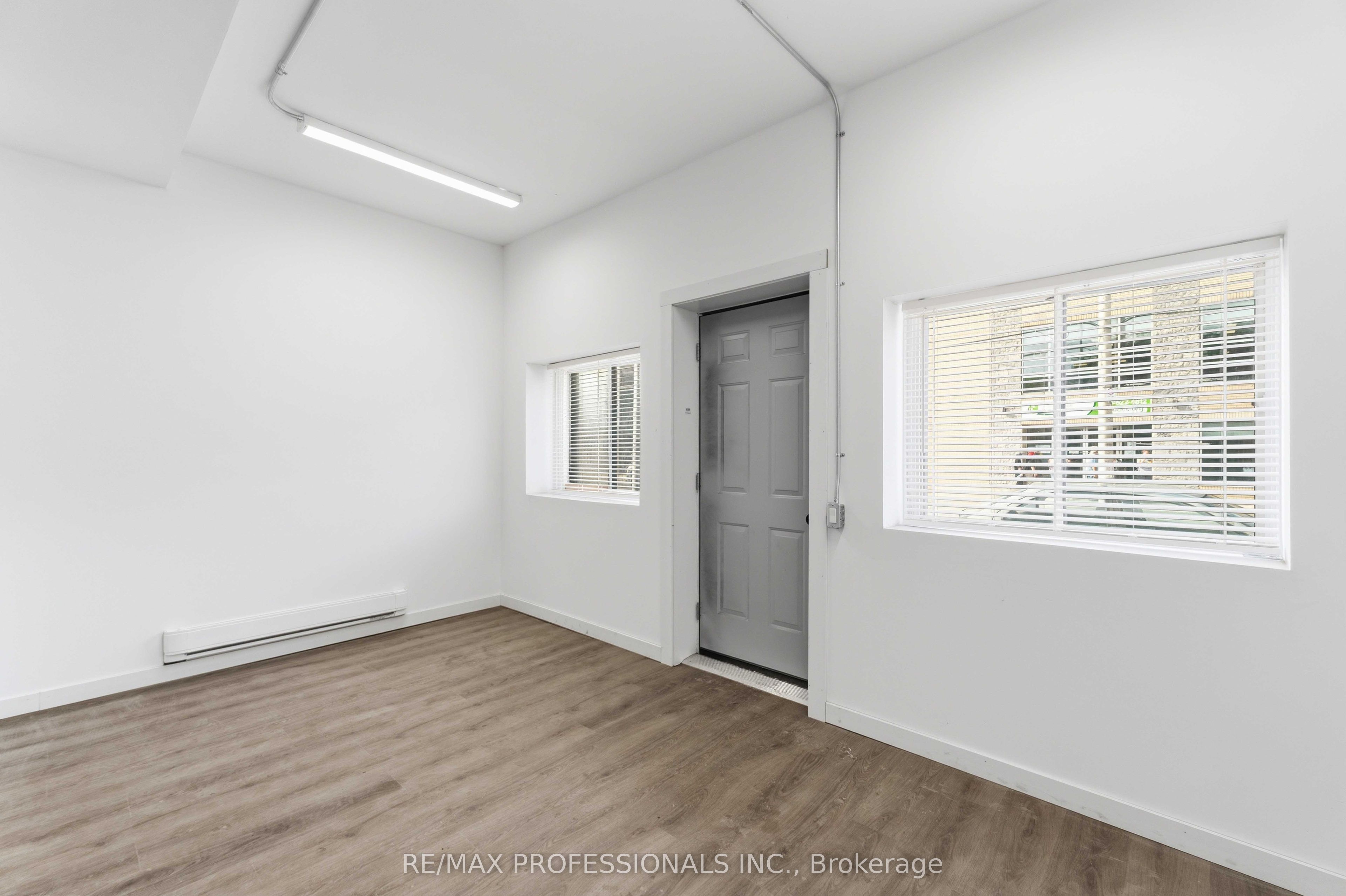 759 Barton Street E # Main Property Photo 6