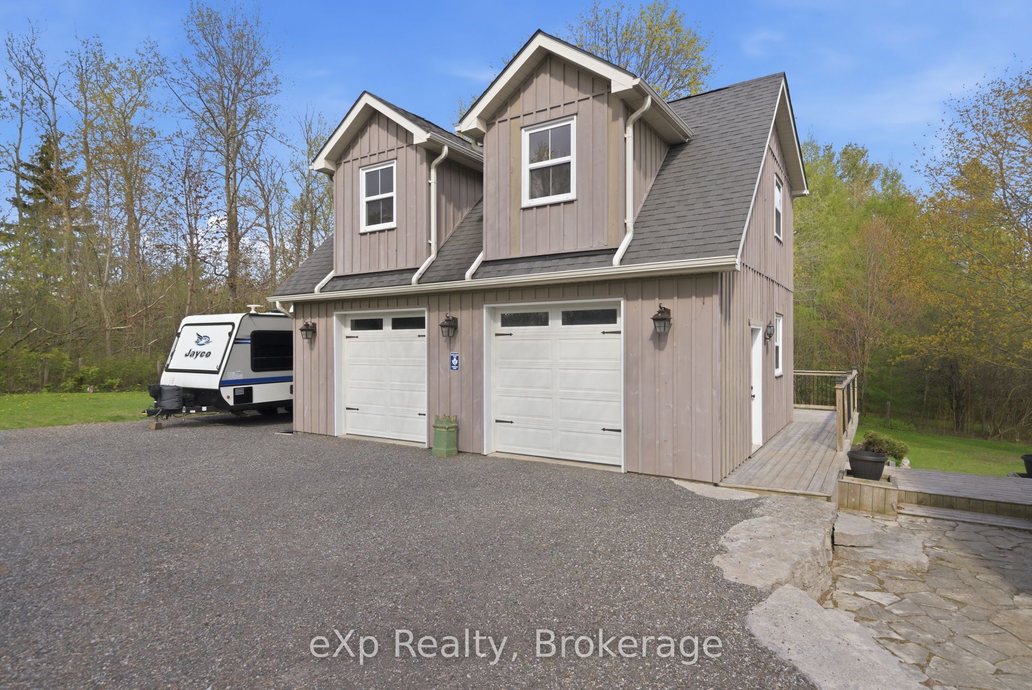 4081 Burnham Street N Property Photo 33