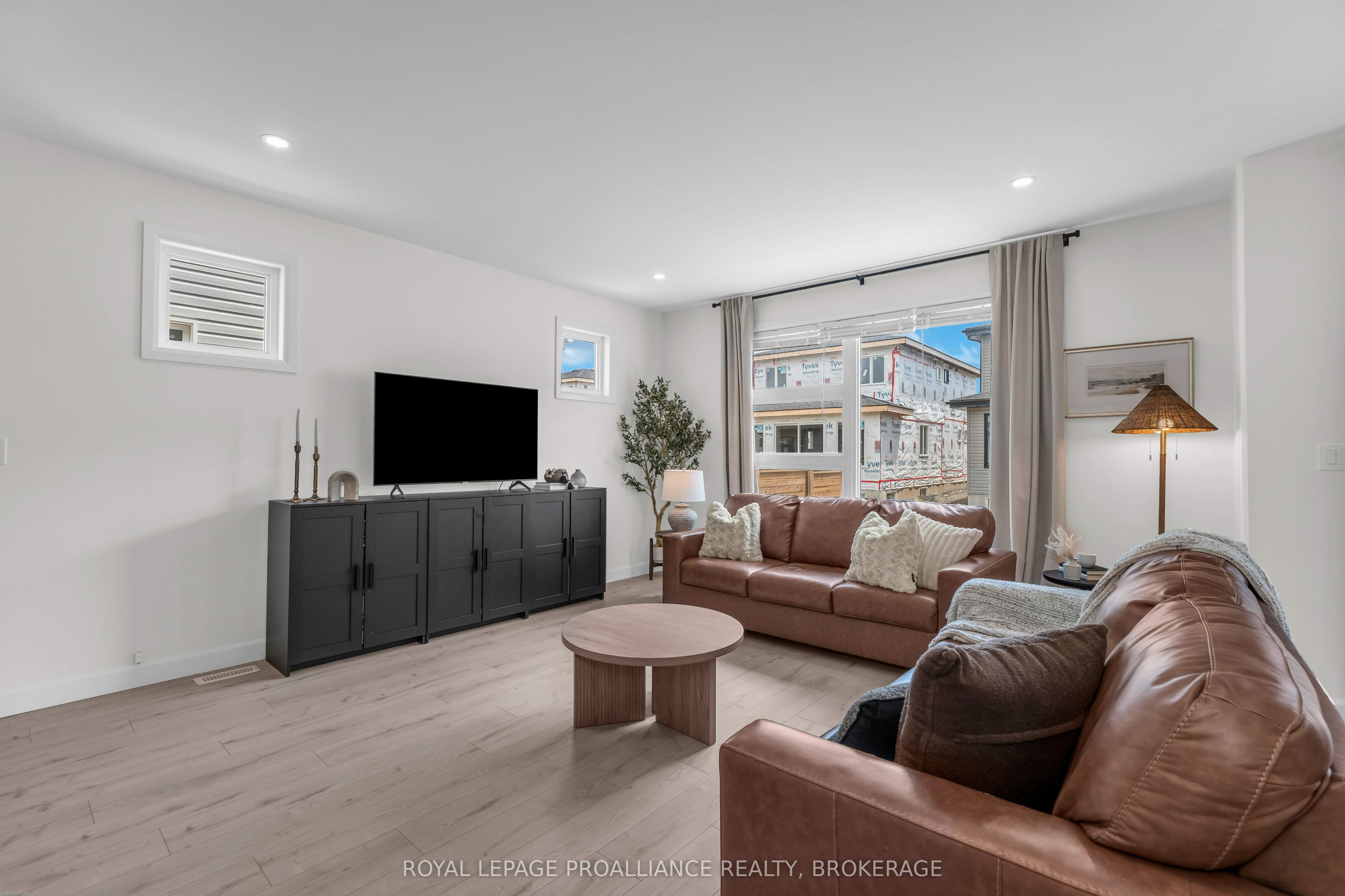24 Walden Pond Drive Property Photo 17