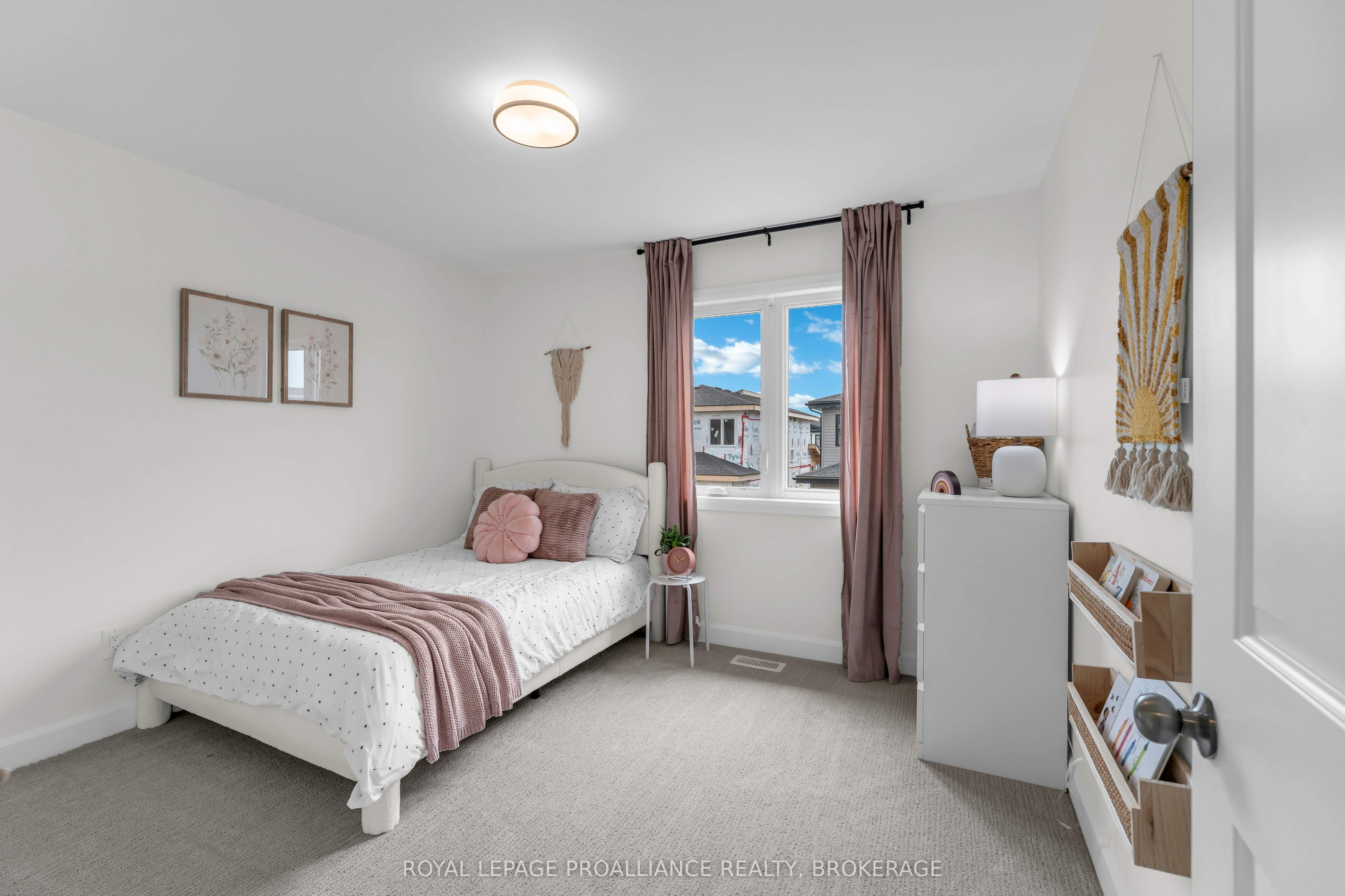 24 Walden Pond Drive Property Photo 33