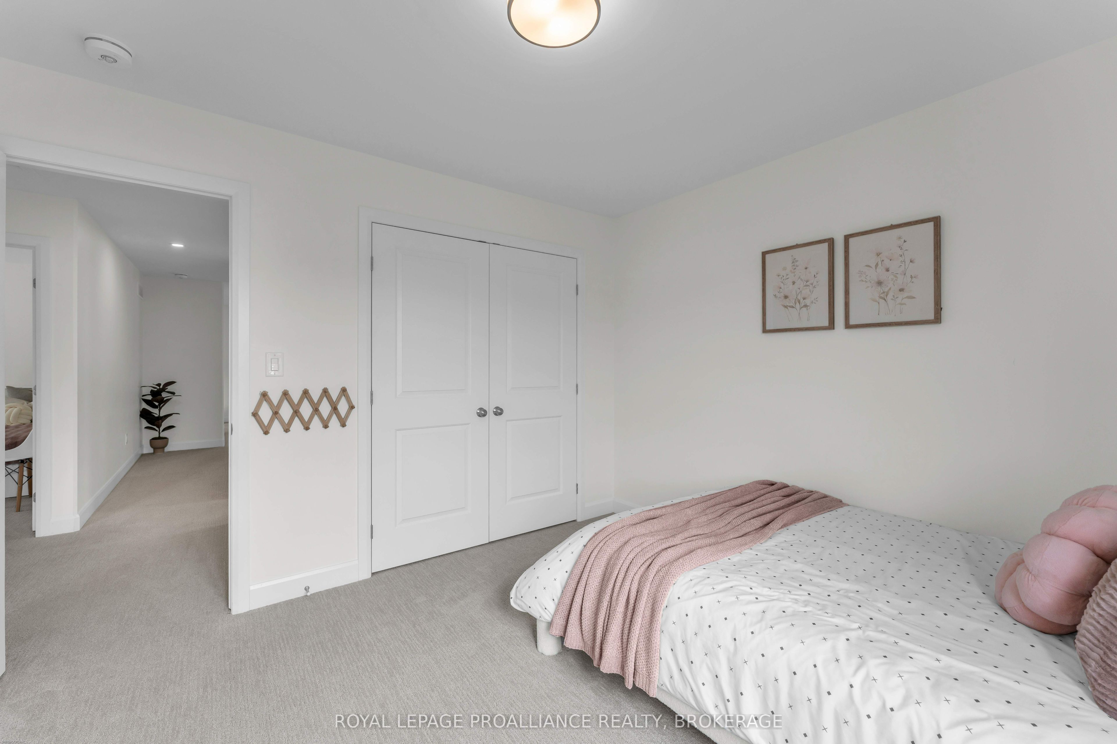 24 Walden Pond Drive Property Photo 35