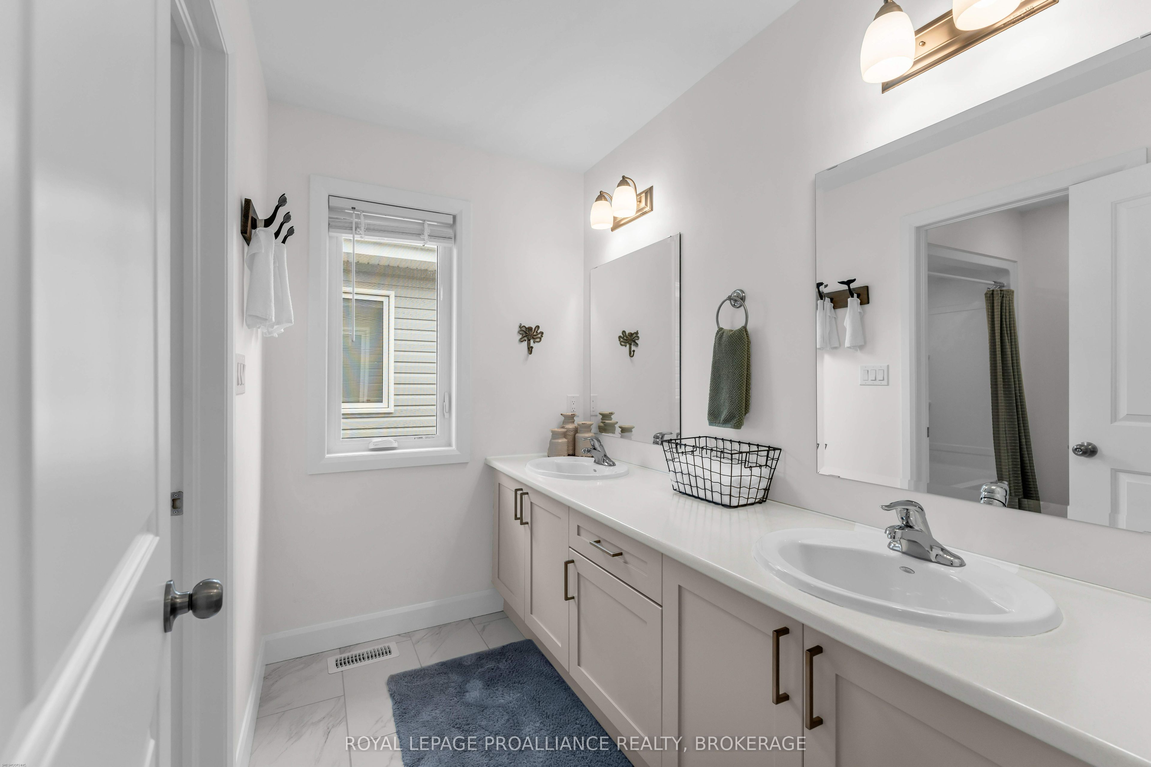 24 Walden Pond Drive Property Photo 39
