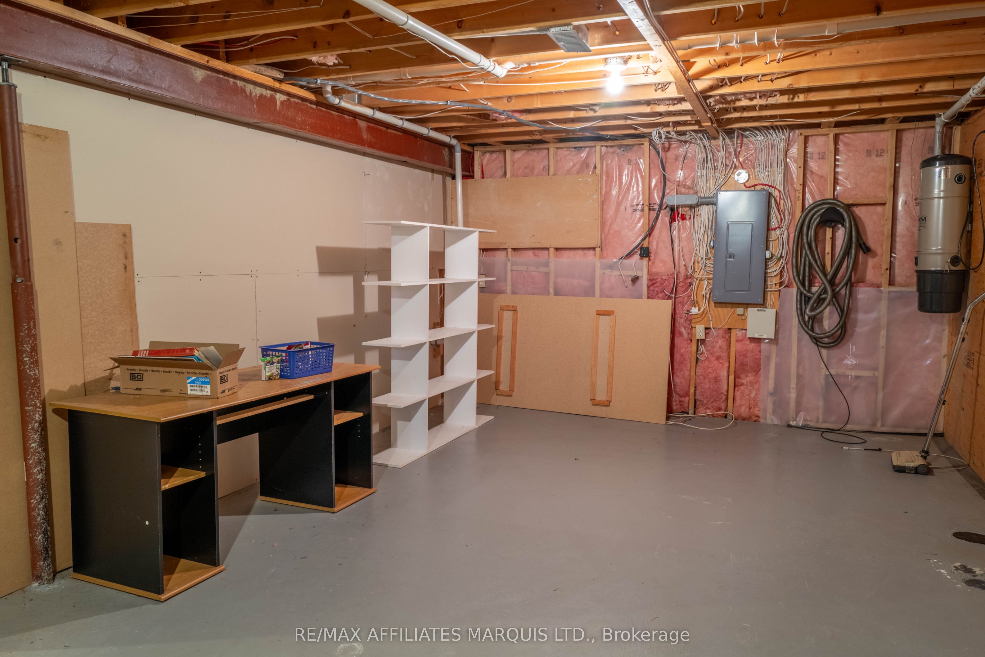 1274 Daprat Avenue Property Photo 23
