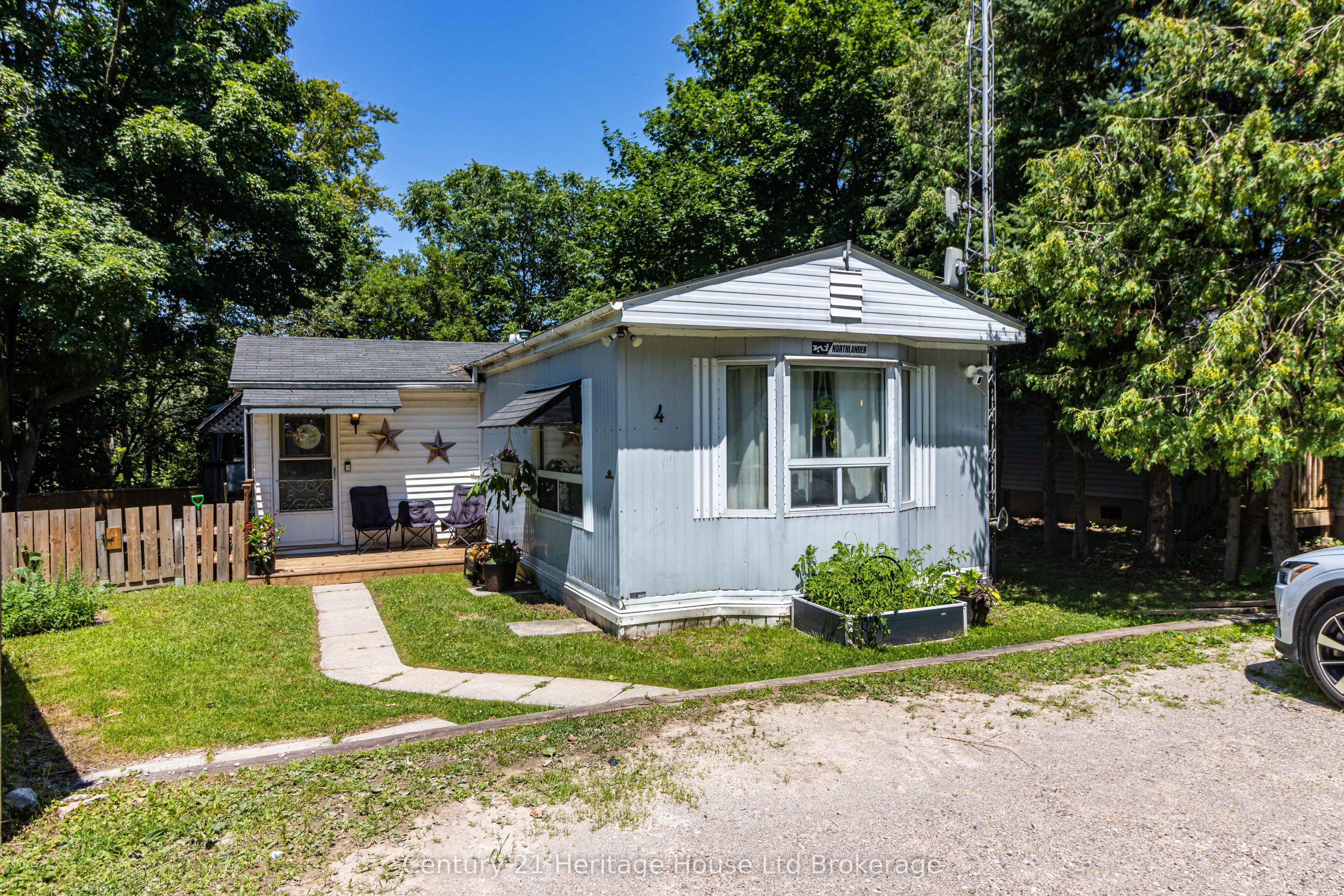 596101 Oxford 59 Road 4 Centre Rd Property Photo 1