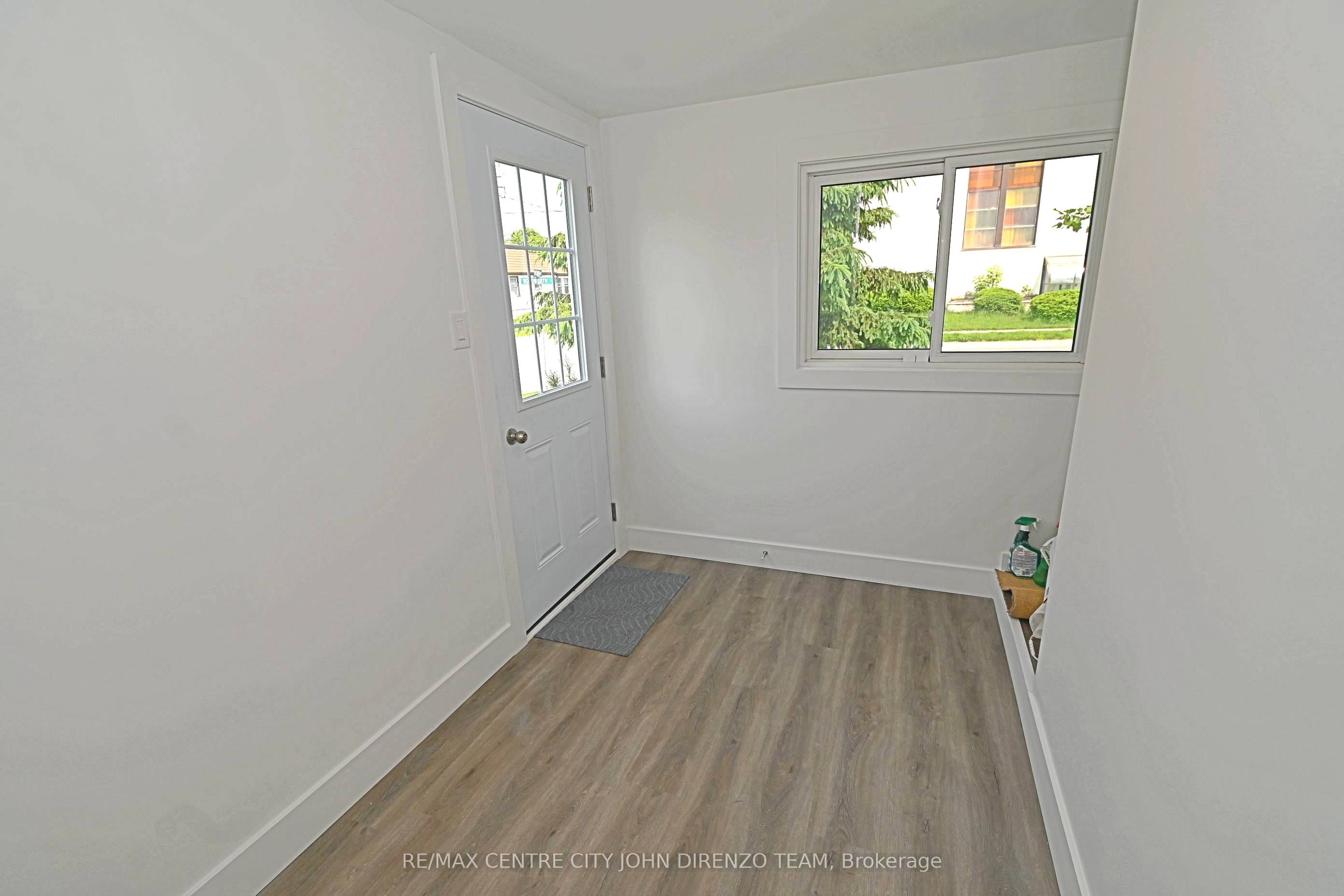 52 Woodworth Avenue Property Photo 10