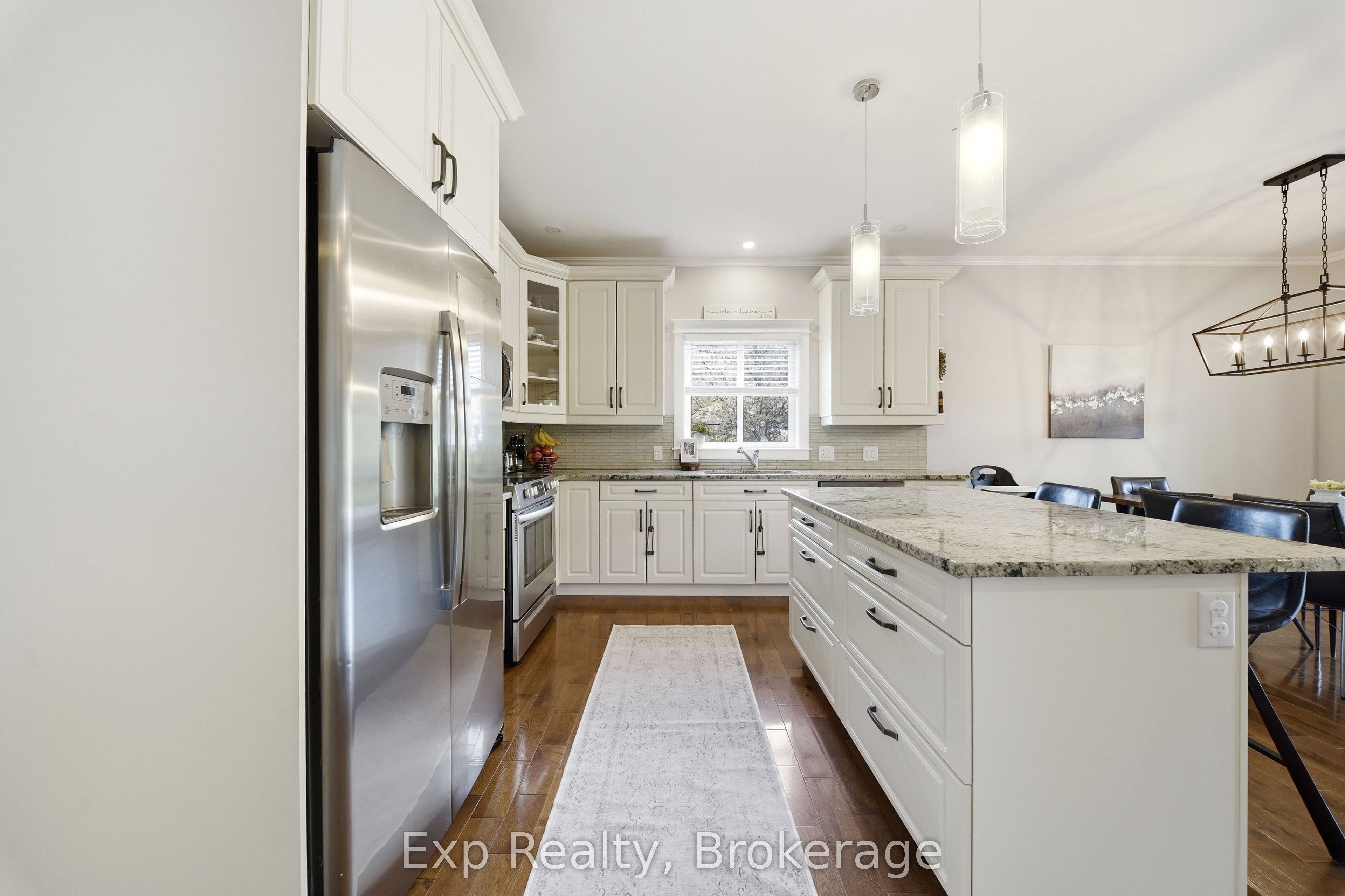 818 Palace Road Property Photo 8