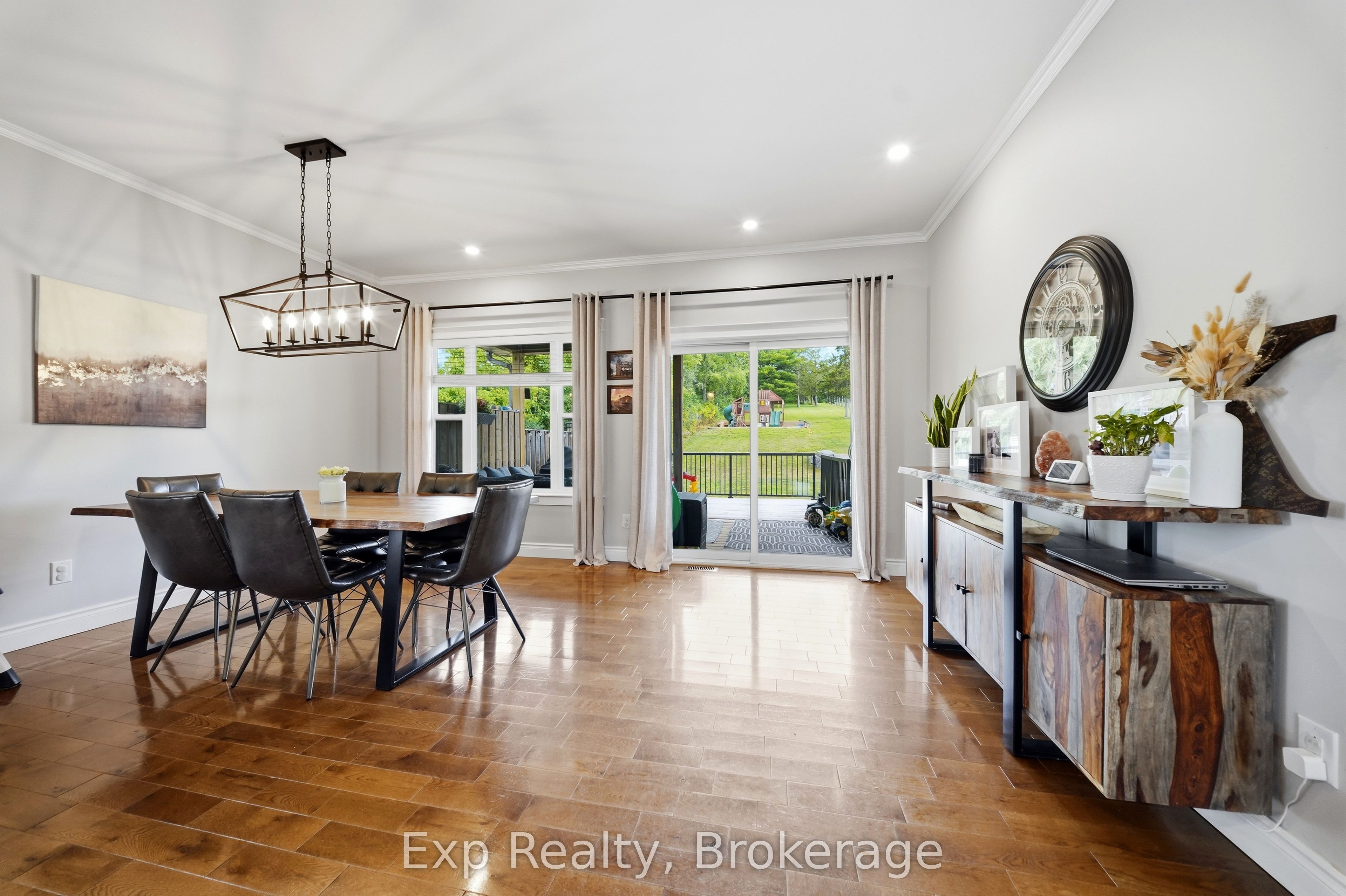 818 Palace Road Property Photo 14