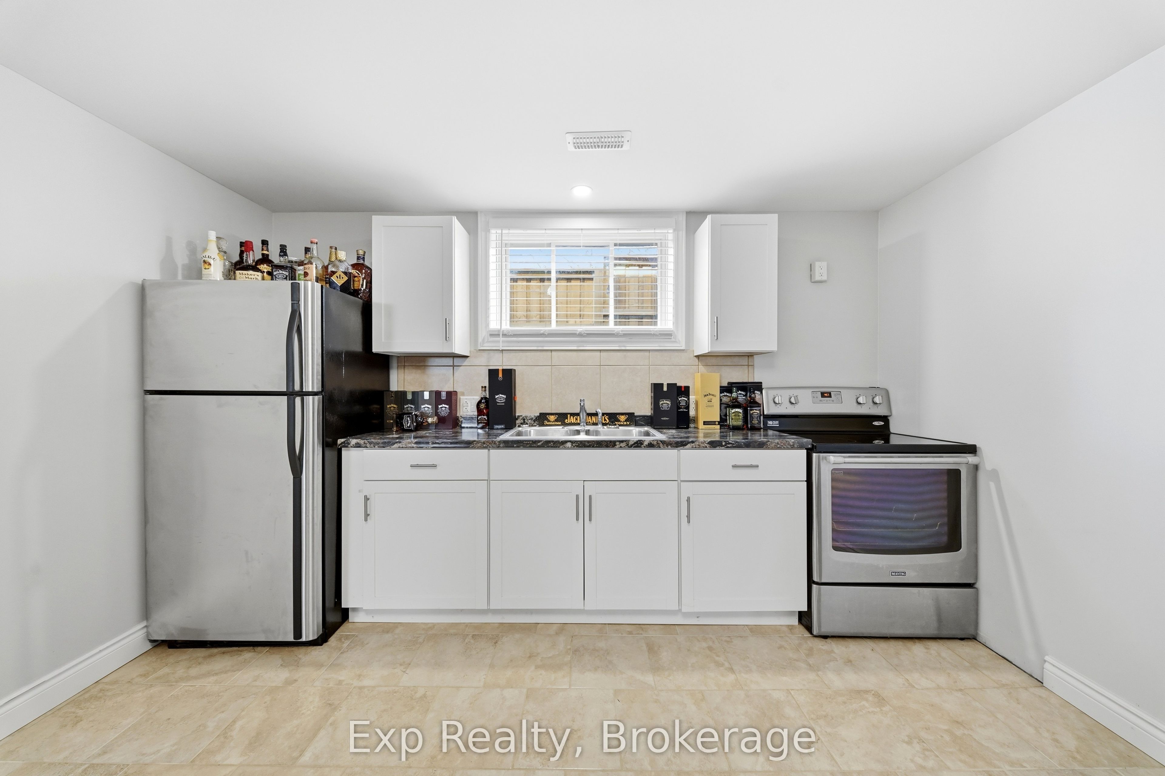 818 Palace Road Property Photo 33