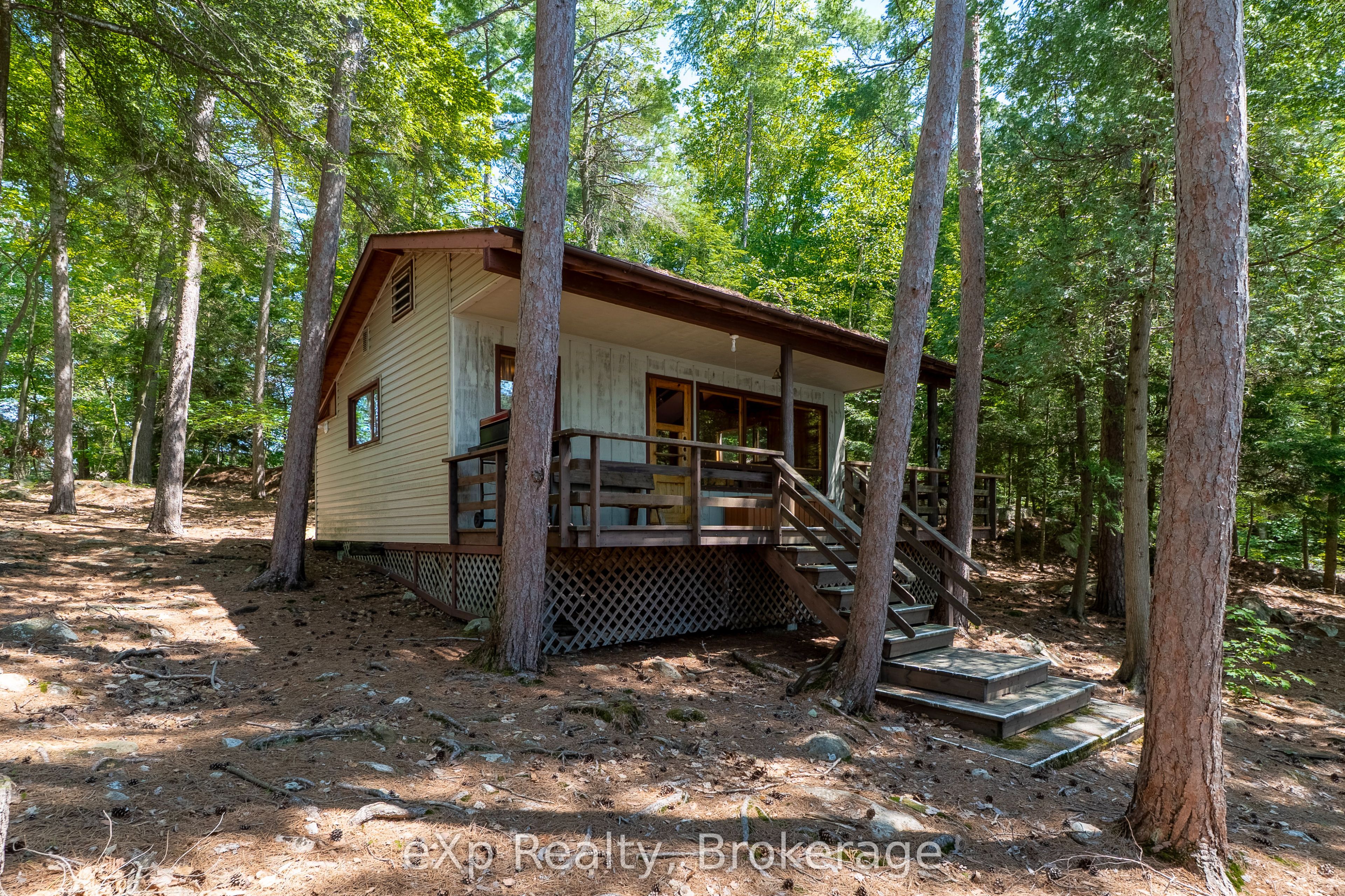 85 South Shore Property Photo 4