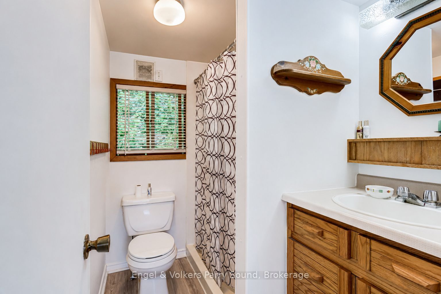 27 Lower Lane Property Photo 26